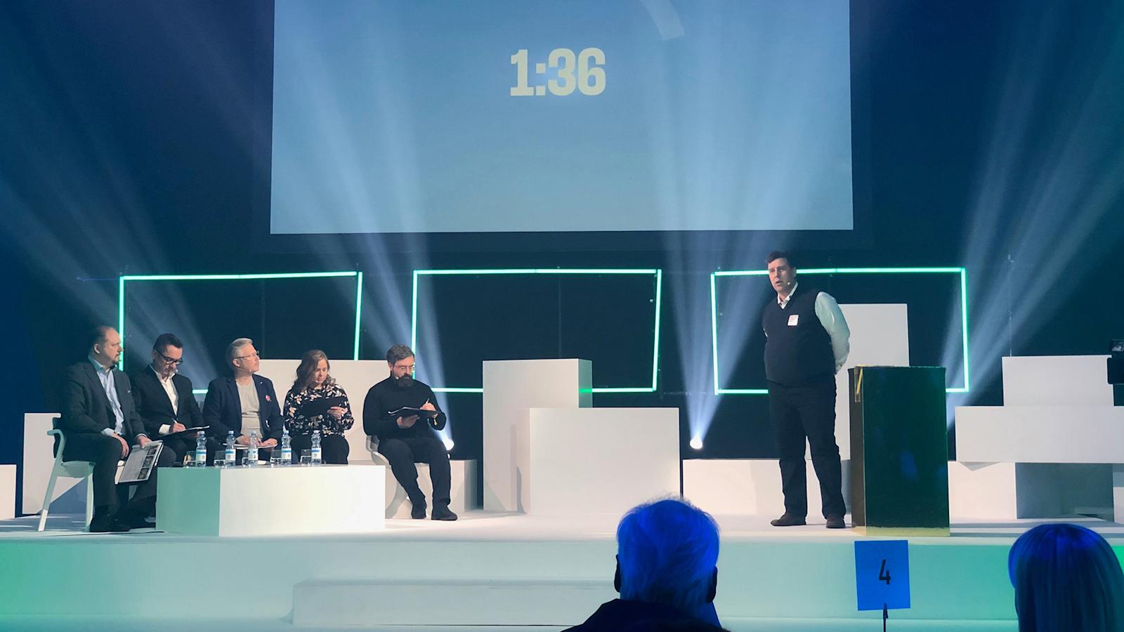 Agrifutura Oy:n Teemu Kanasuo nousi lavalle ensimmäisenä.