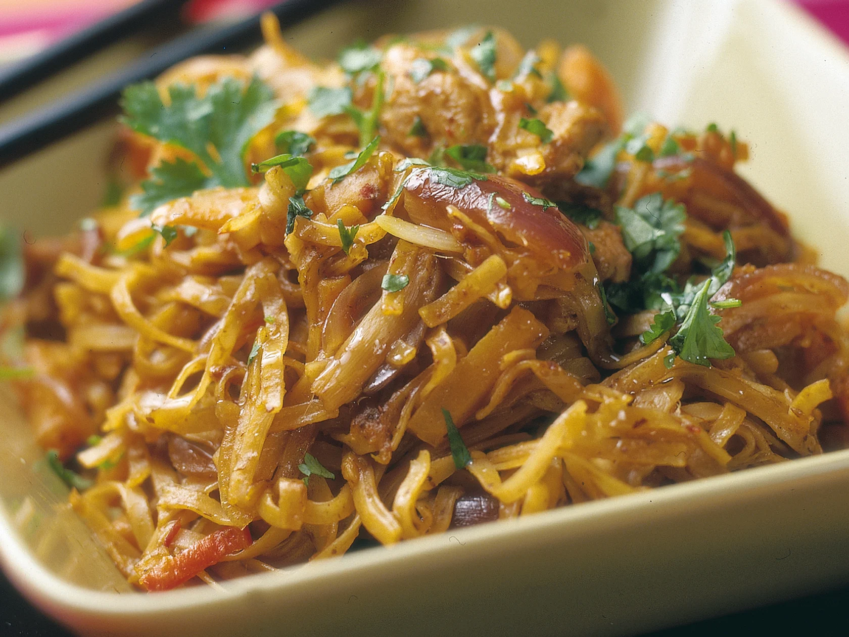 Luumuinen possuvokki