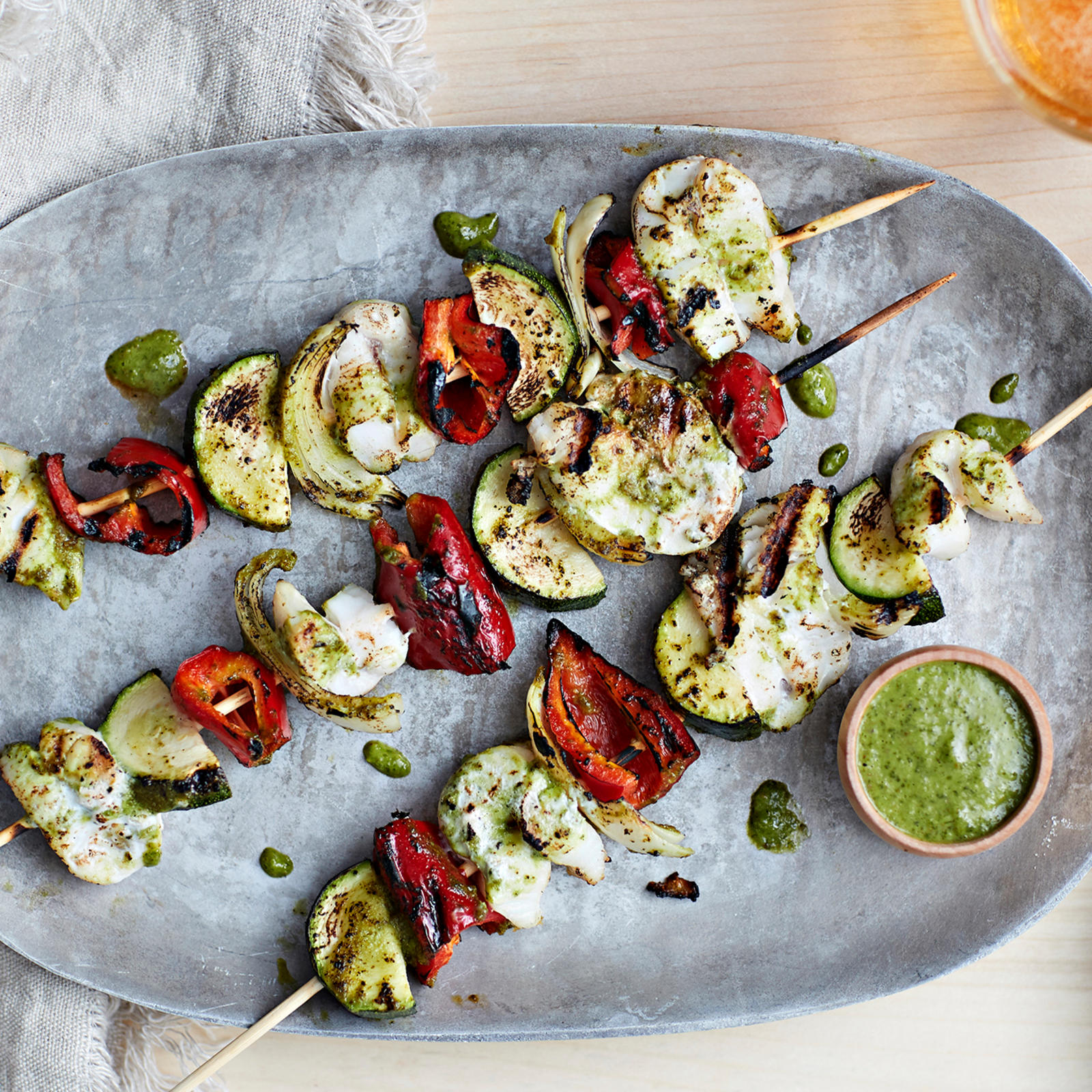 Kuha-kasvisvartaat ja yrttiöljy