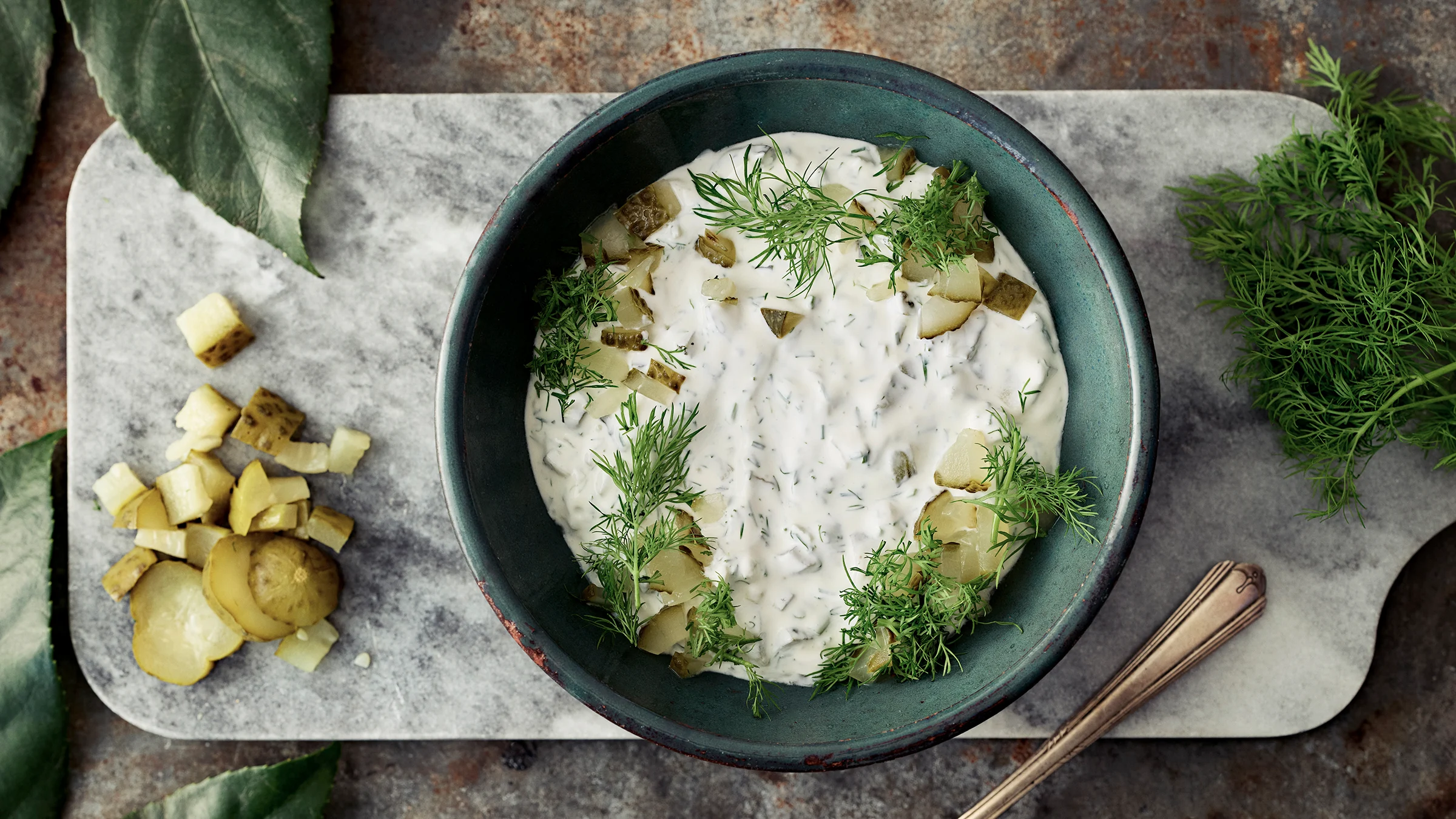 Helppo tartarkastike