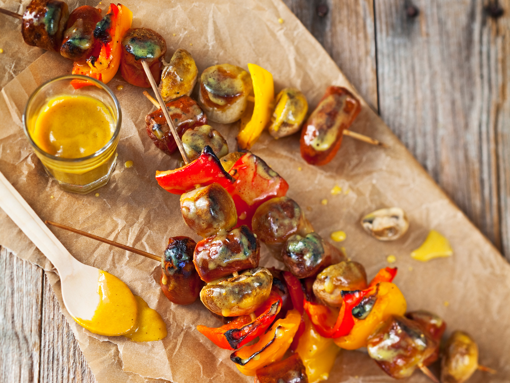 Makkara-paprikavartaat