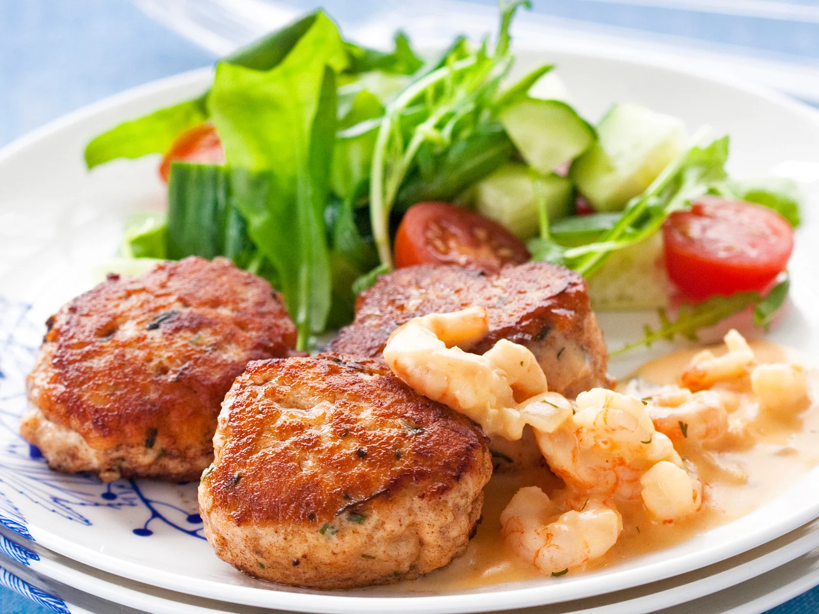 Lohipullat ja katkarapukastike