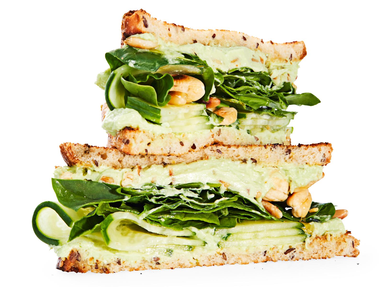 Avokado-feta-kolmiot
