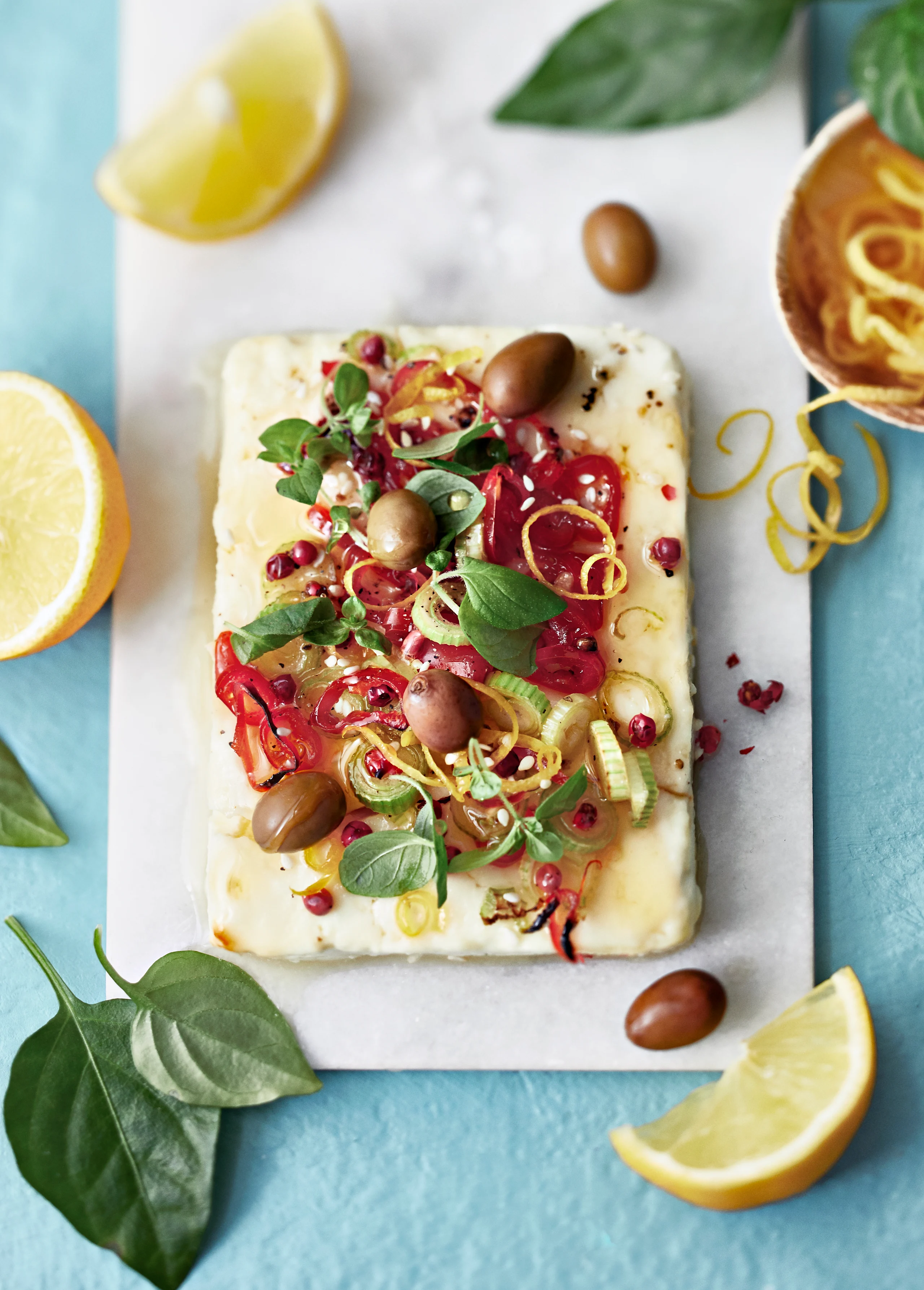 Grillattu feta muutamalla yksinkertaisella lisukkeella. Täydellistä.