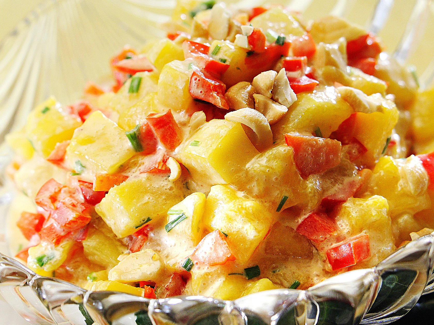 Pähkinäinen mangosalsa