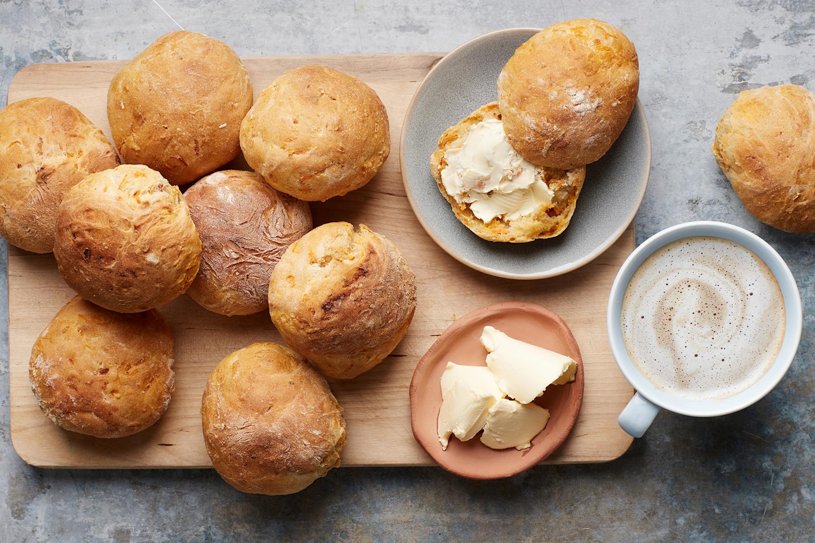 Yön yli -porkkanasämpylät, yön yli -sämpylät, porkkanasämpylät