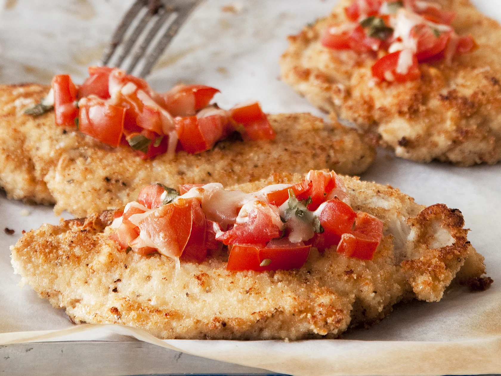 Juustokuorrutetut broilerinleikkeet