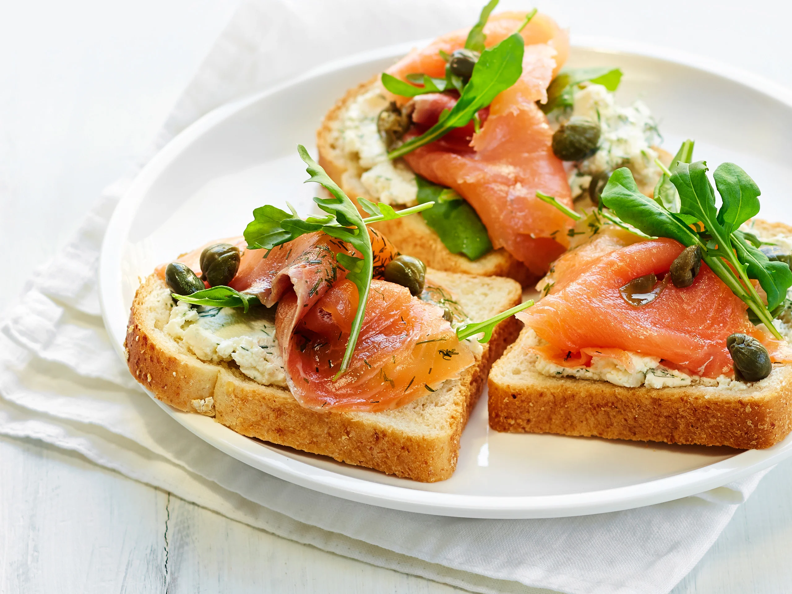 Graavilohi-paahtoleivät