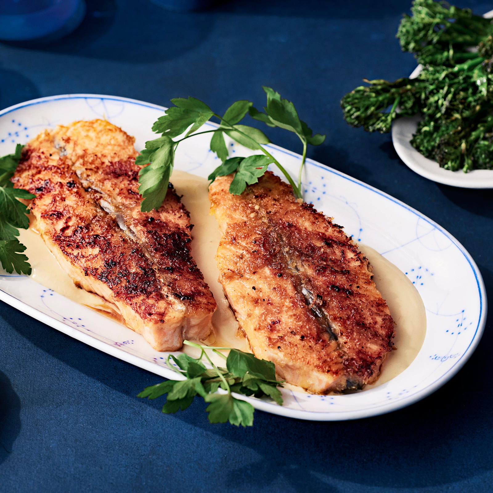 Rapeat lohimedaljongit