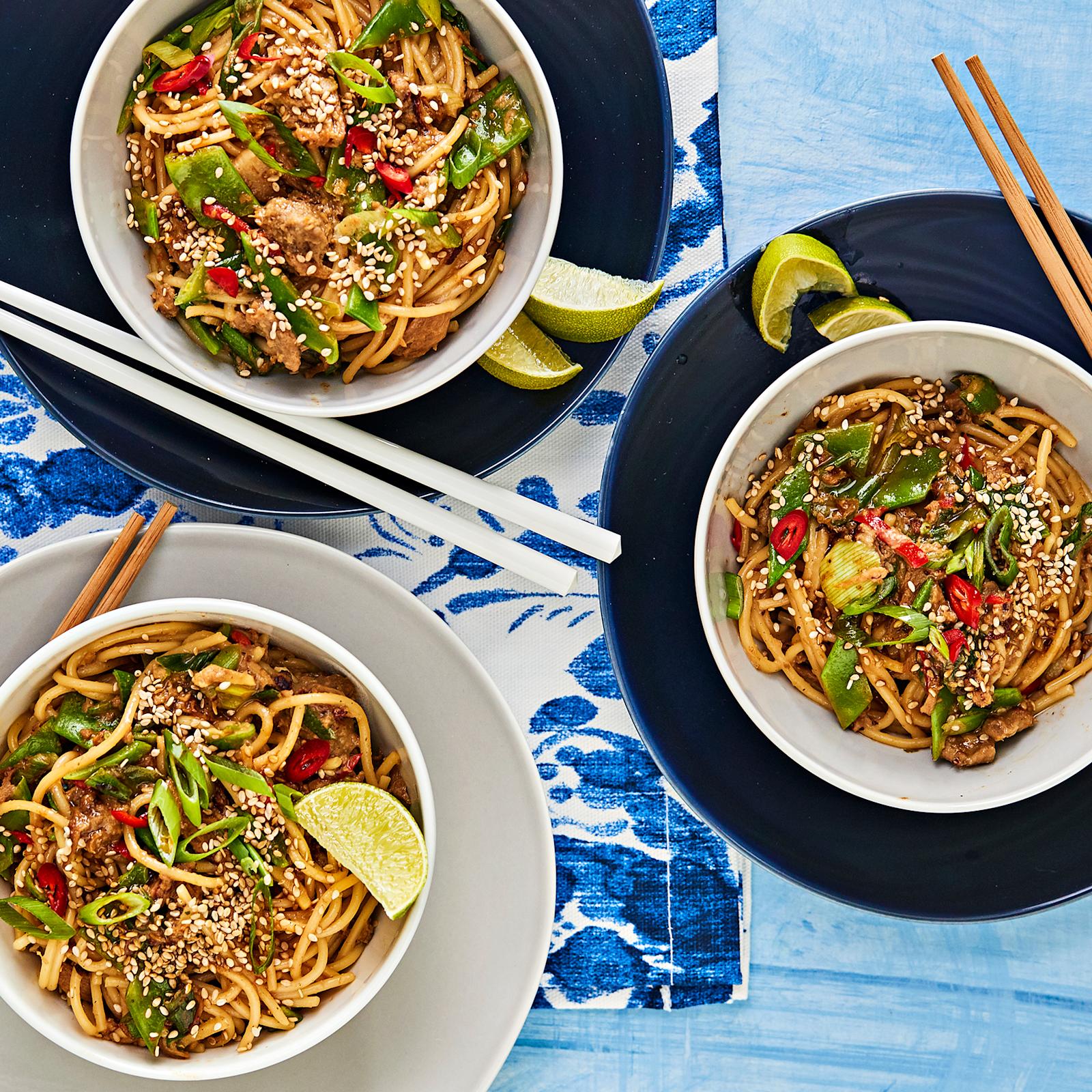 Kiinalainen nyhtökauraspagetti