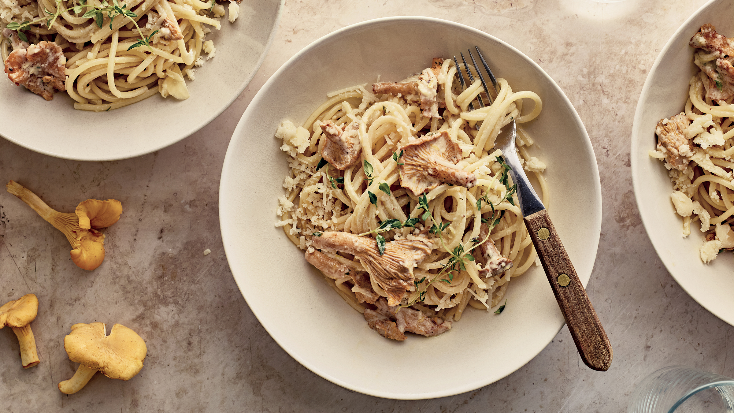 Kermainen kantarellipasta