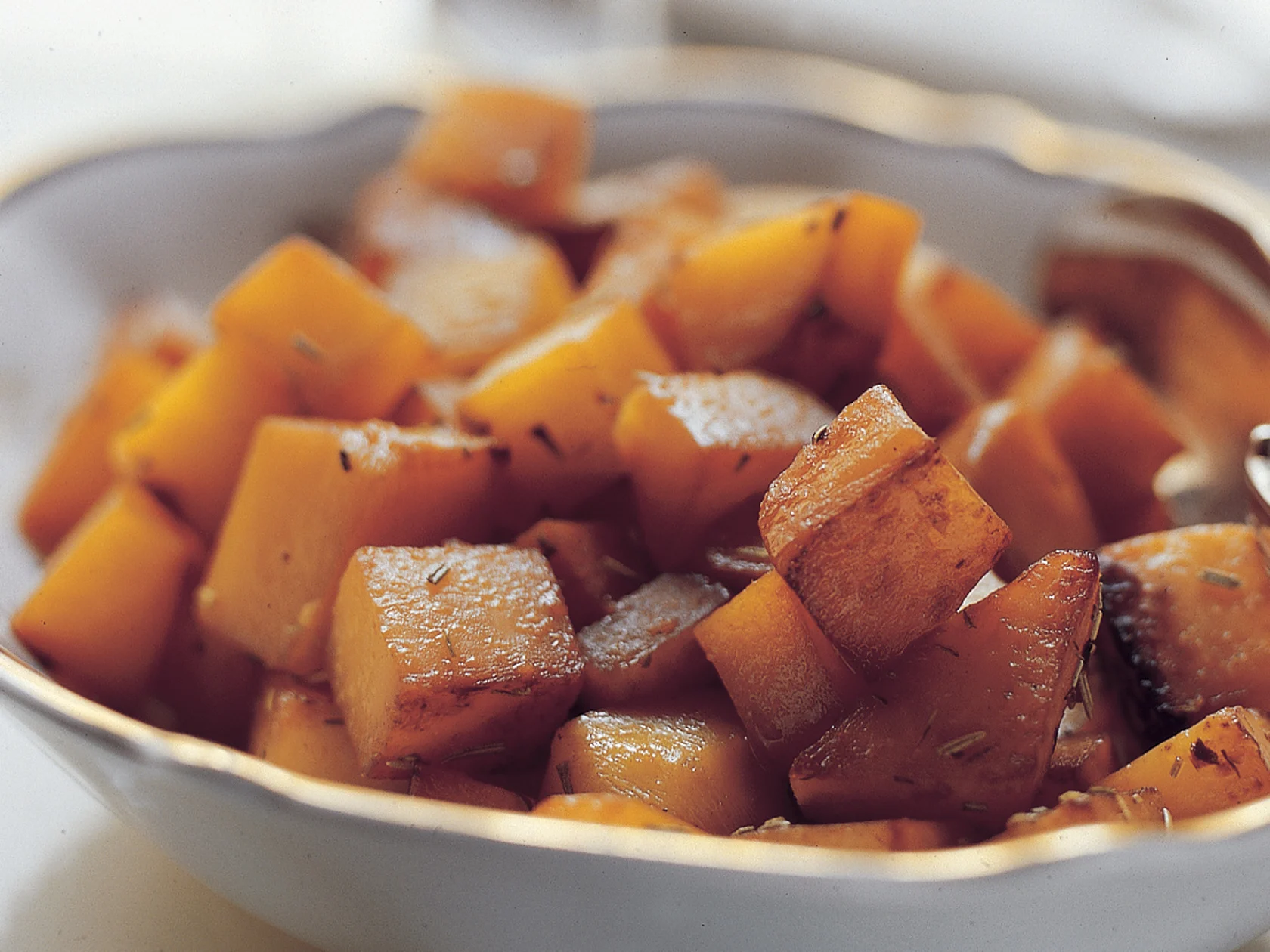 Ruskistetut lanttukuutiot