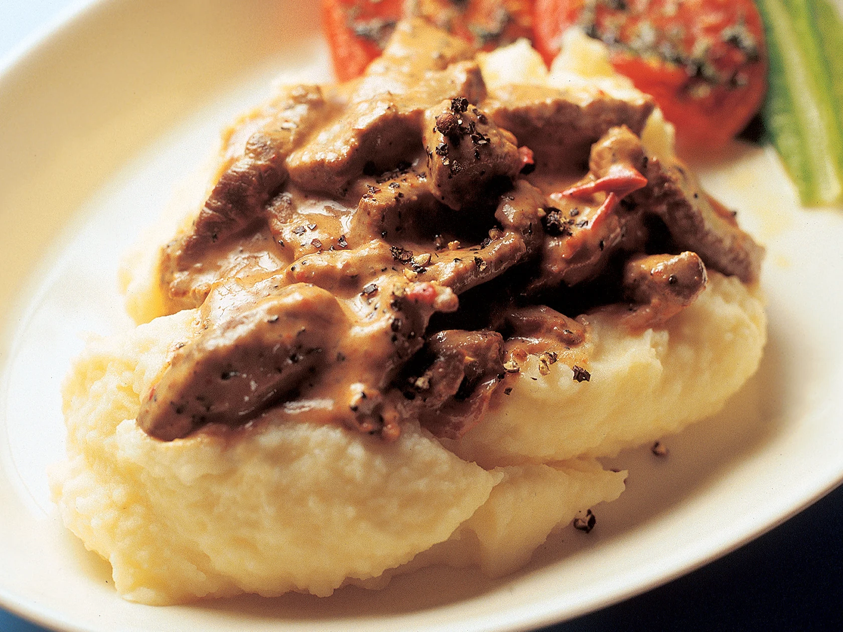 Mausteinen liha-paprikapata