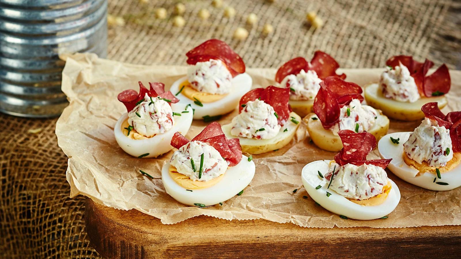 Täytetyt perunat ja munat