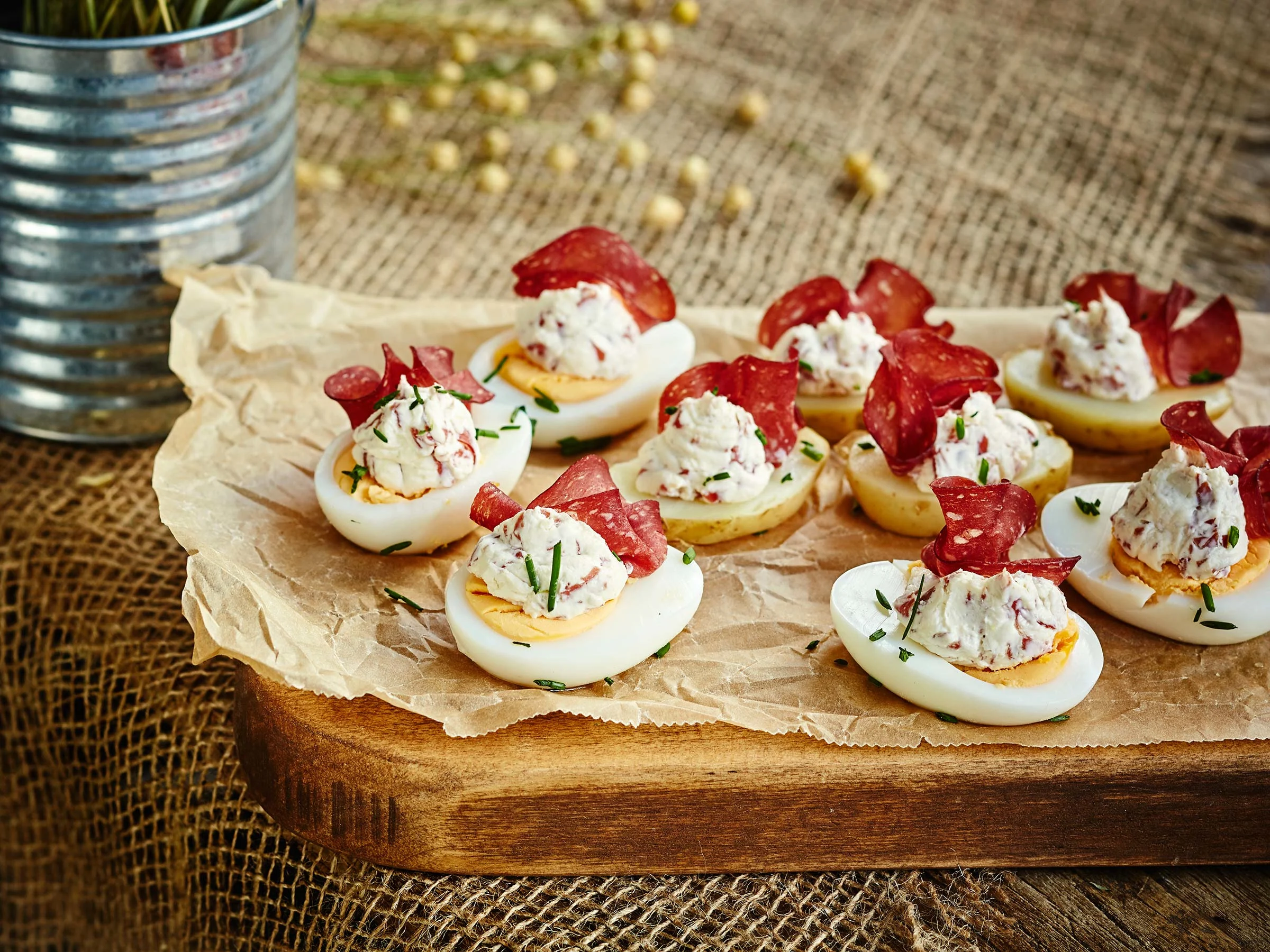 Täytetyt perunat ja munat