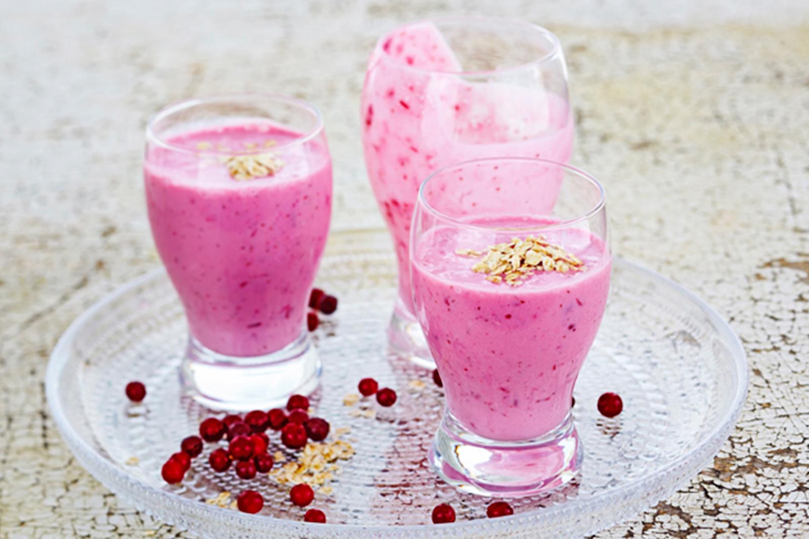 Puolukka-kaurasmoothie