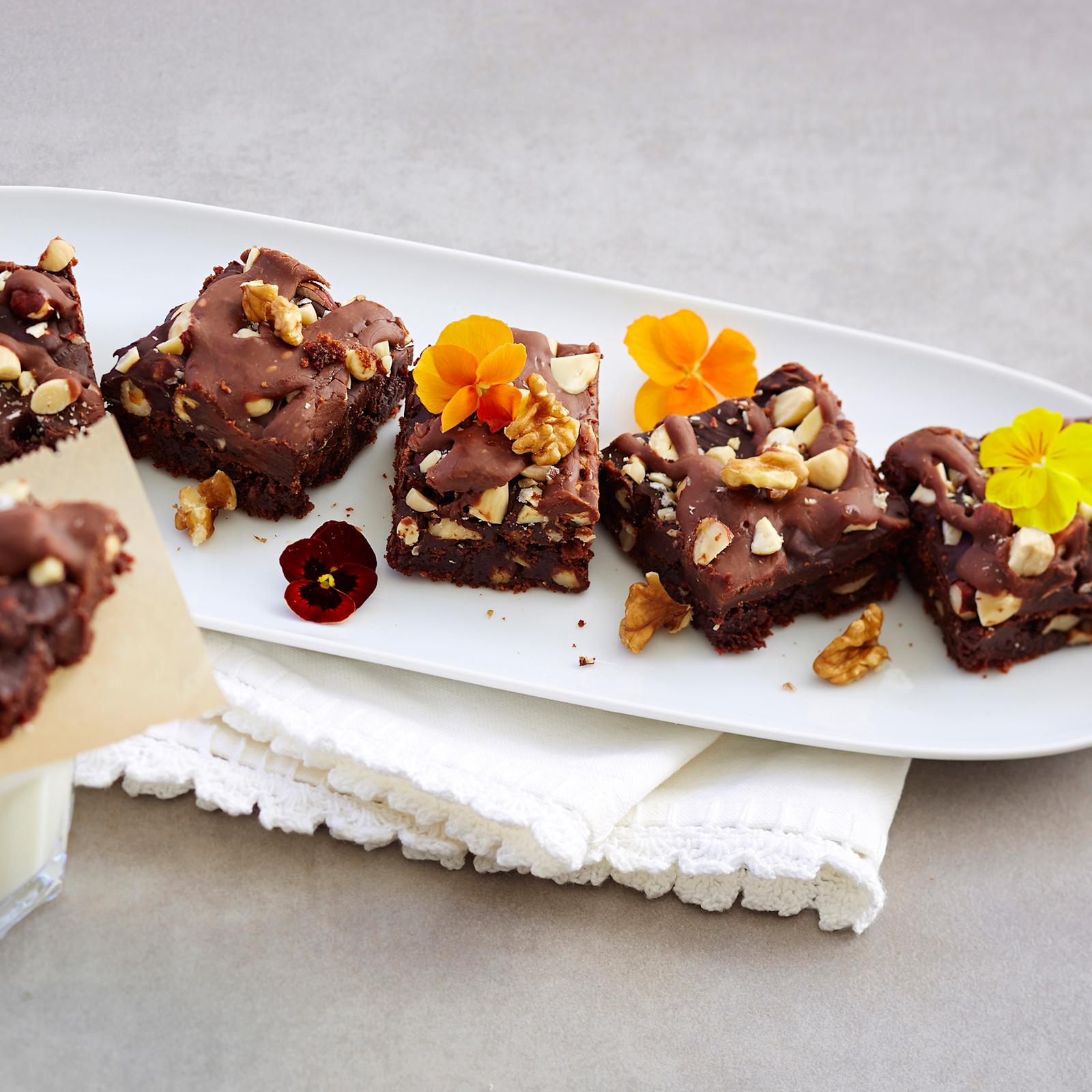 Suklaa-pähkinäbrowniet