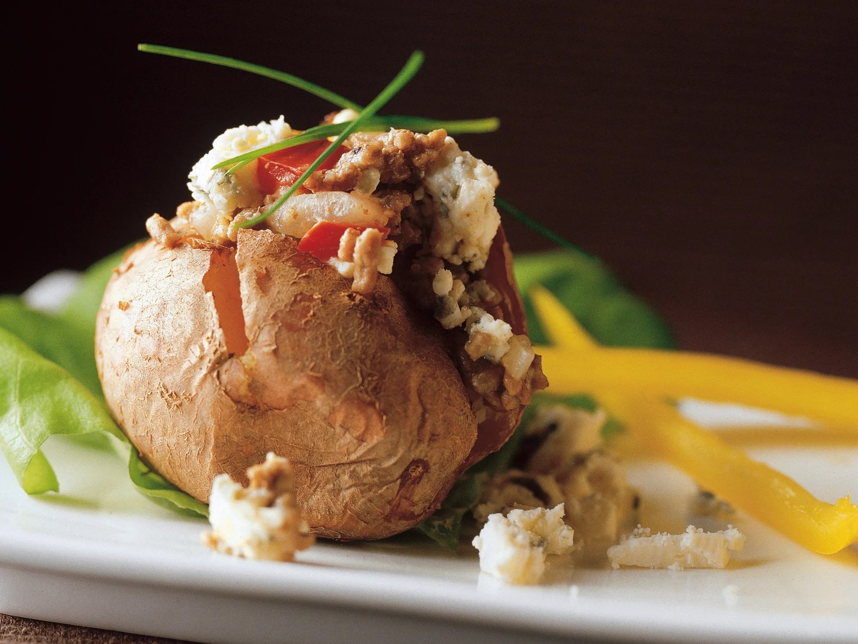 Tonnikalatäyte uuniperunalle