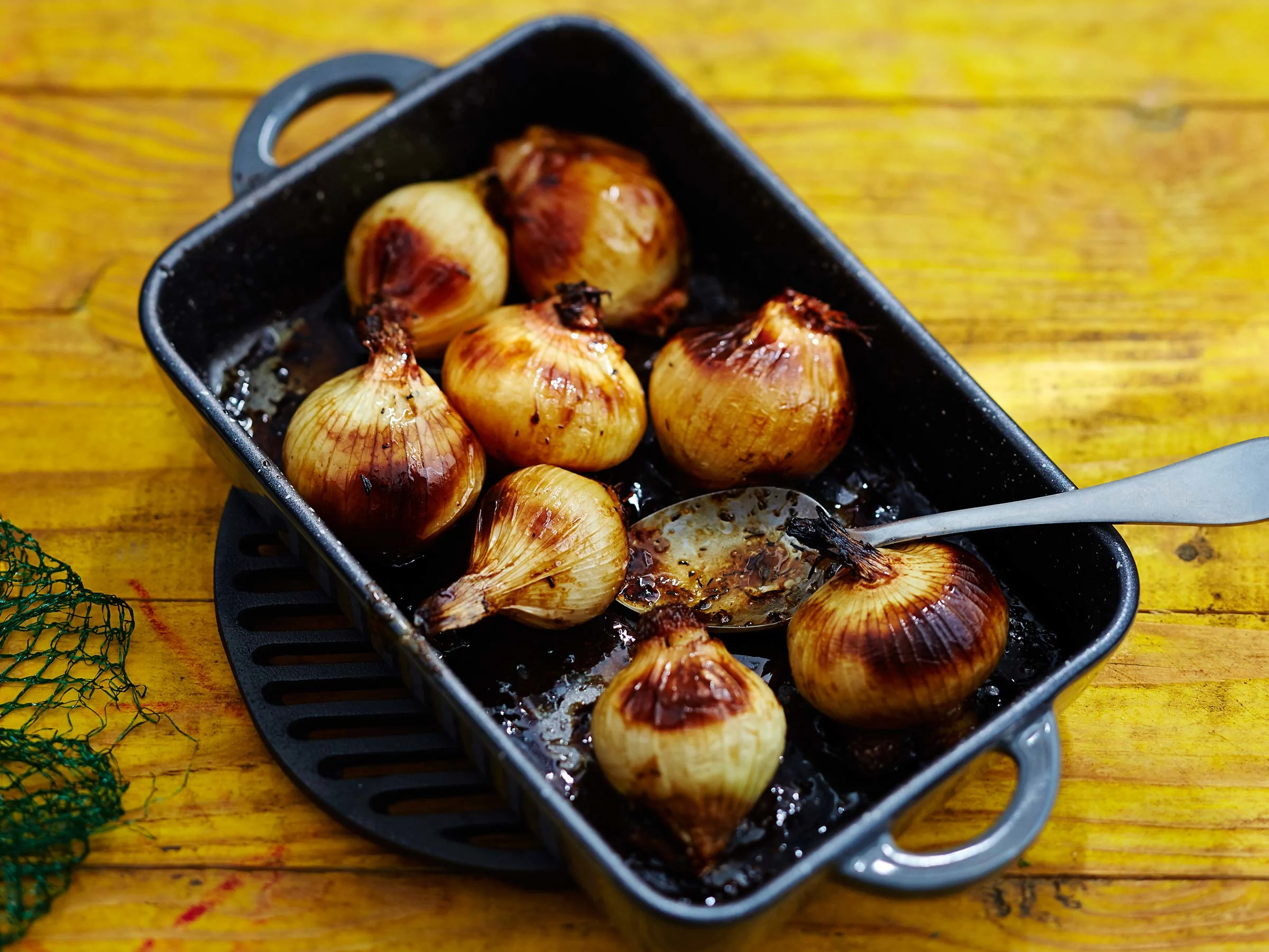 Karamellisoidut uunisipulit