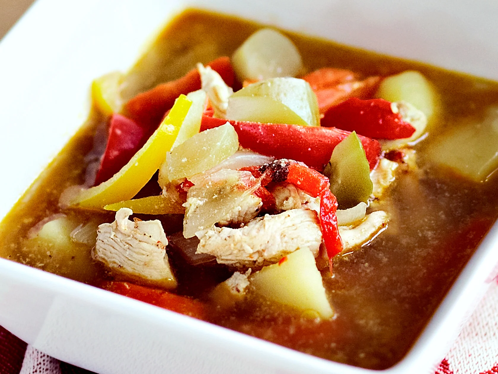 Maukas broilerikeitto