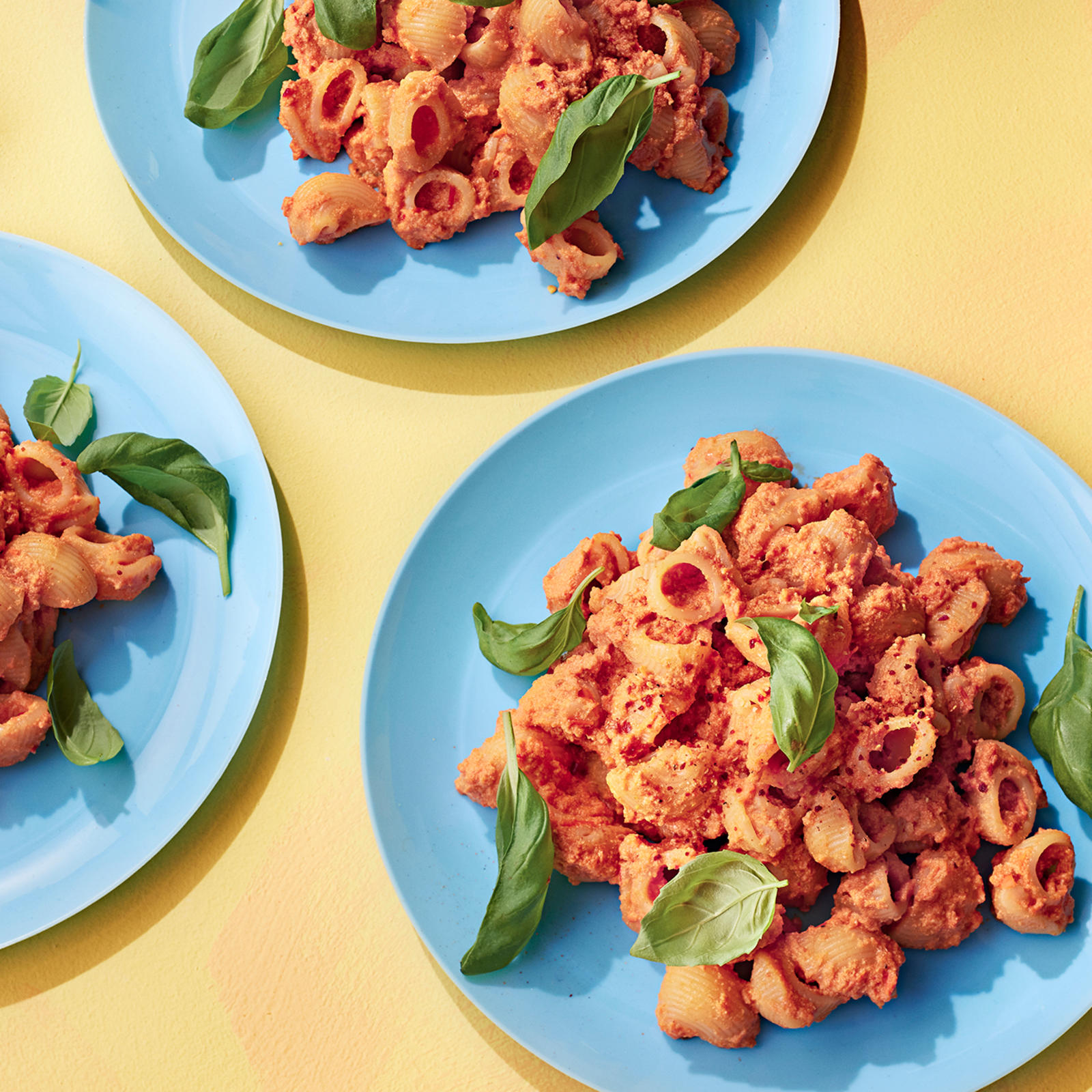 Tomaattinen cashew-tofupasta