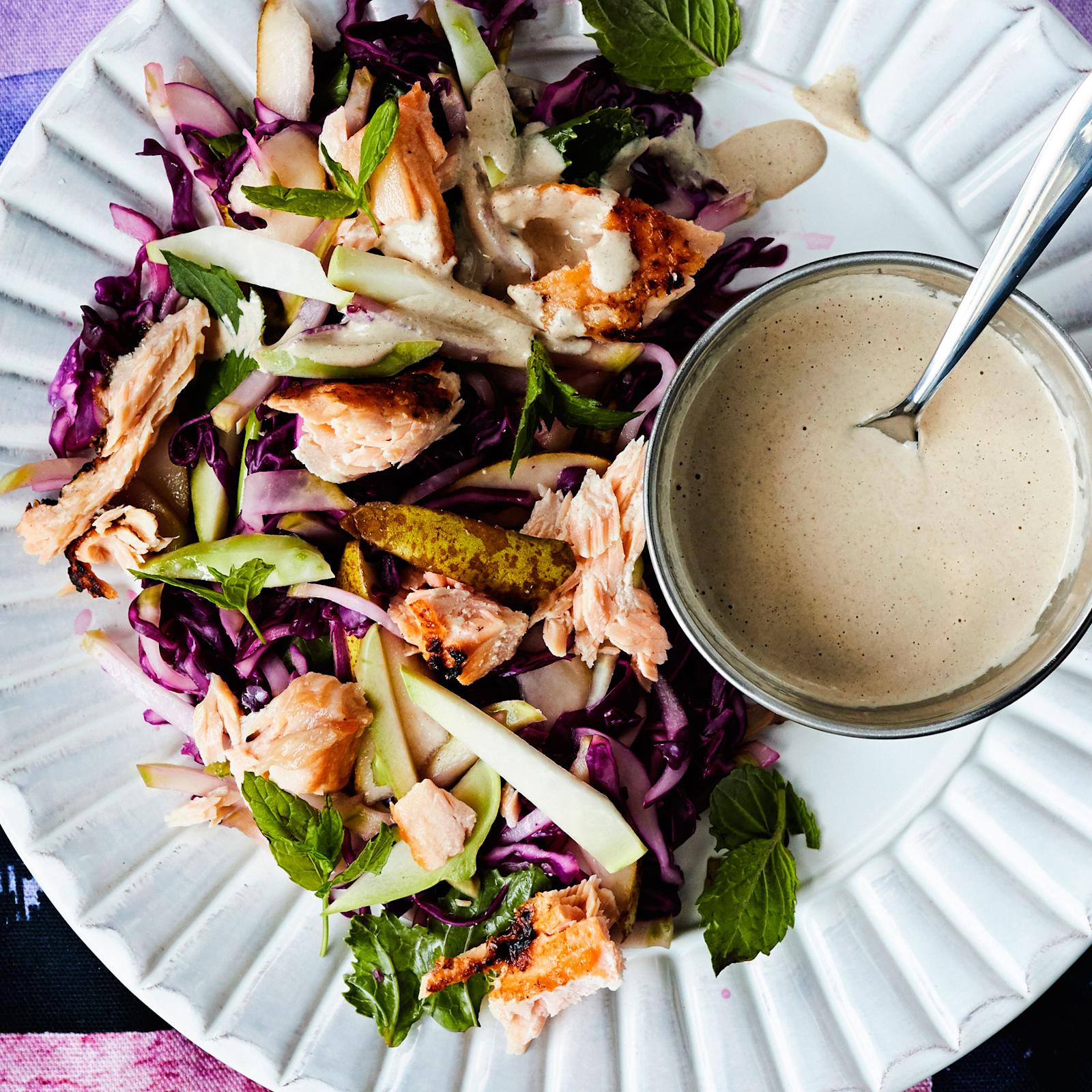 Marokkolainen kyssäkaali-lohisalaatti