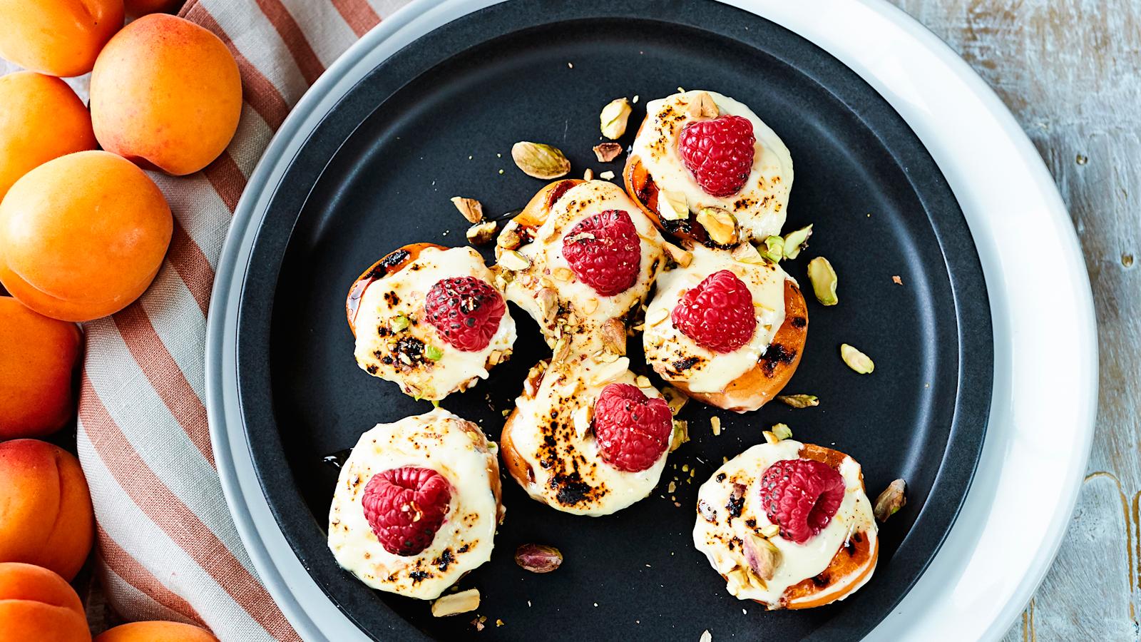 Aprikoosi-mascarponeveneet