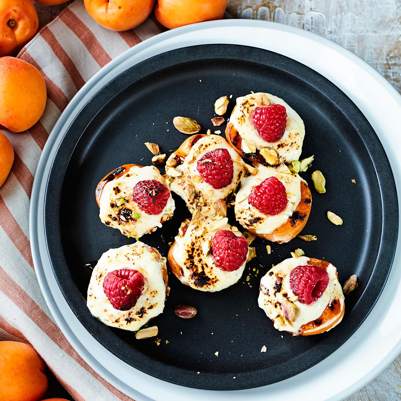 Aprikoosi-mascarponeveneet