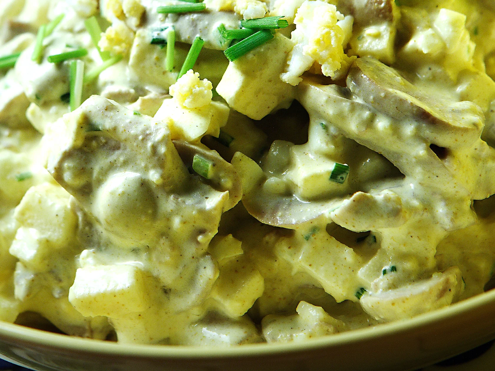 Pirteä munasalaatti