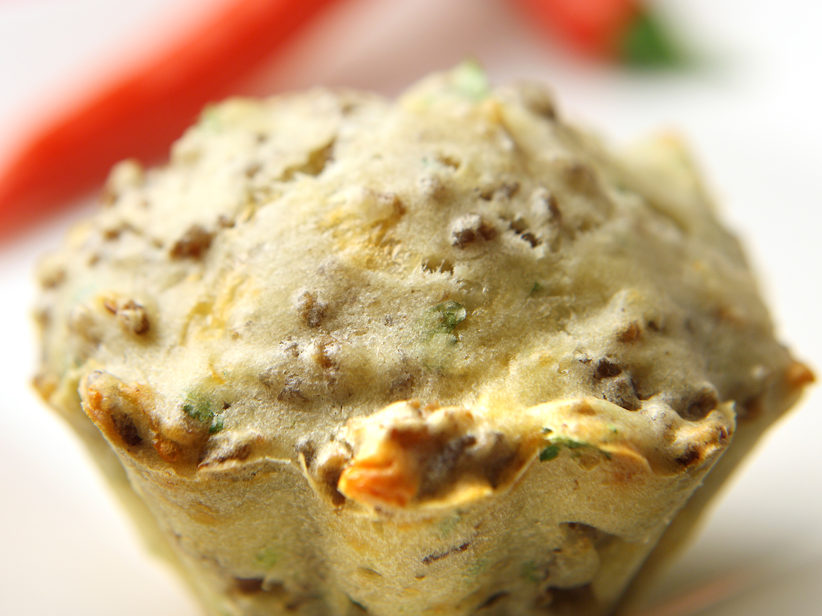 Tuliset jauhelihamuffinit