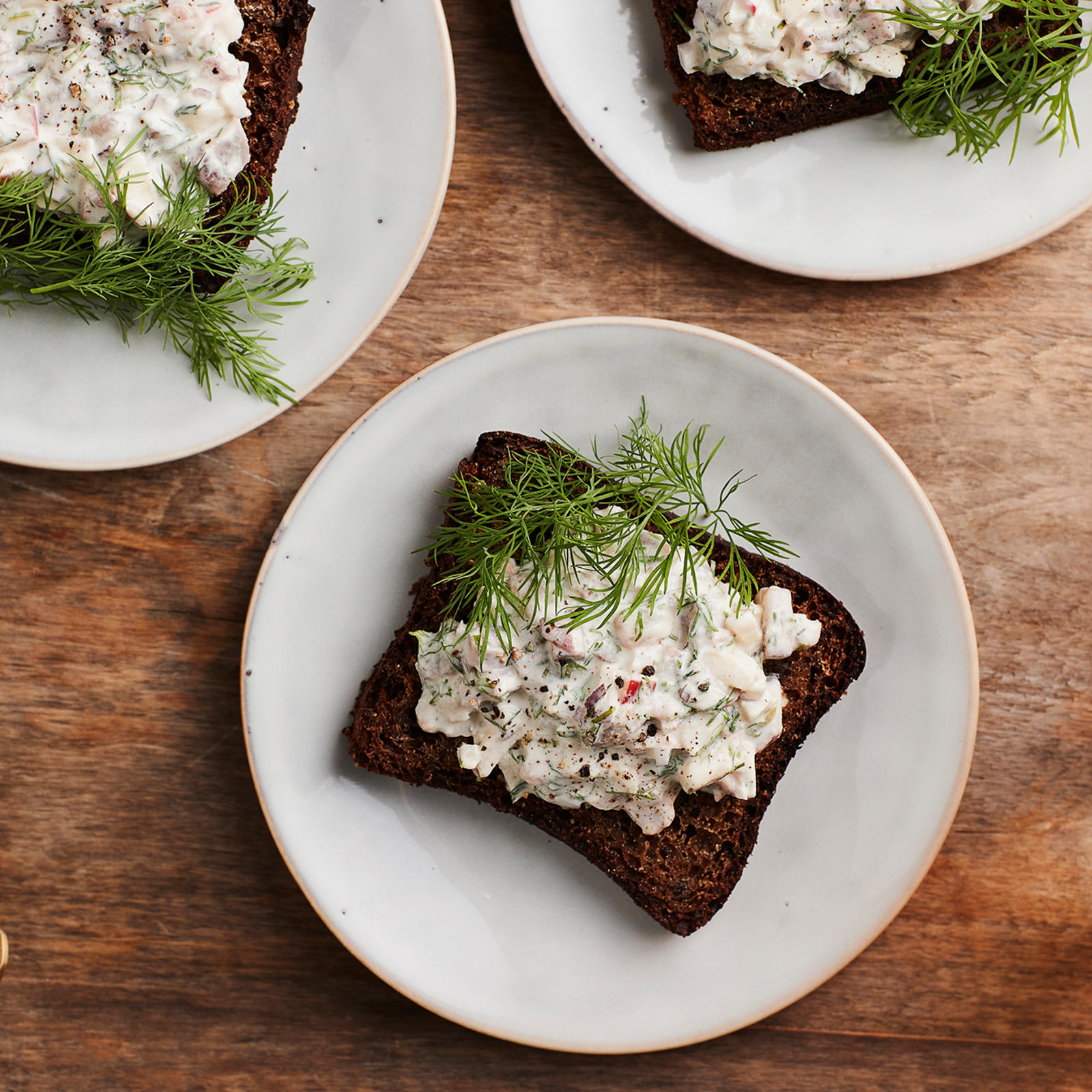 Sillitartar leivällä