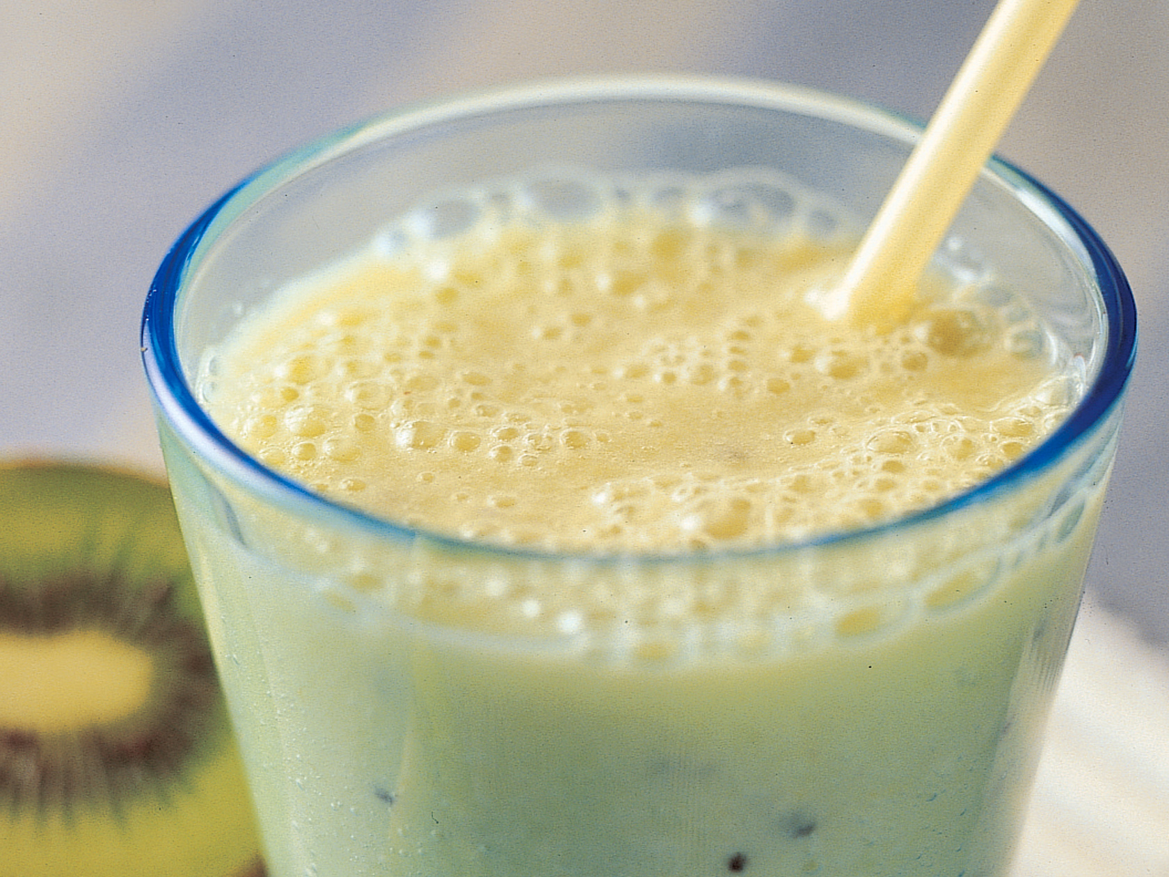 Piristävä kiivijuoma