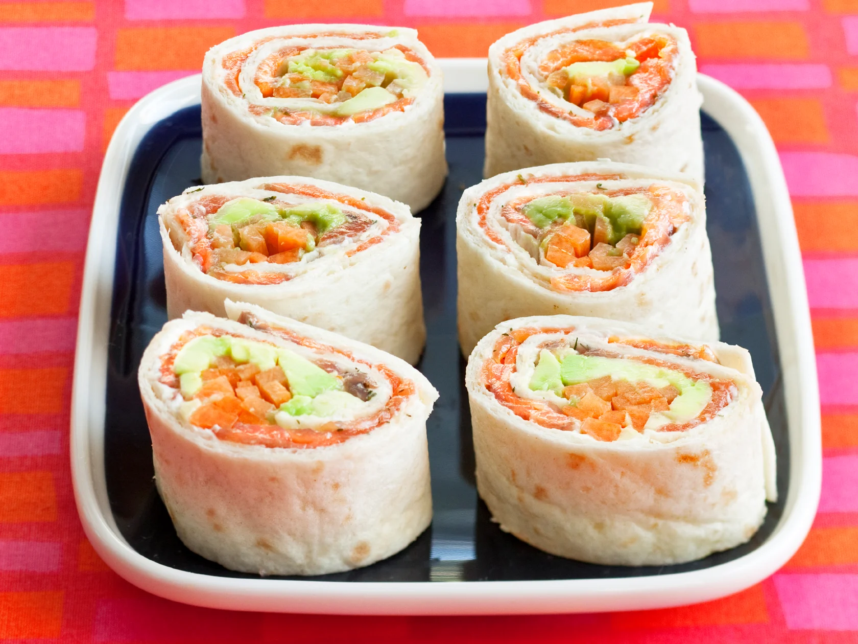 Graavilohi-tortillasushit