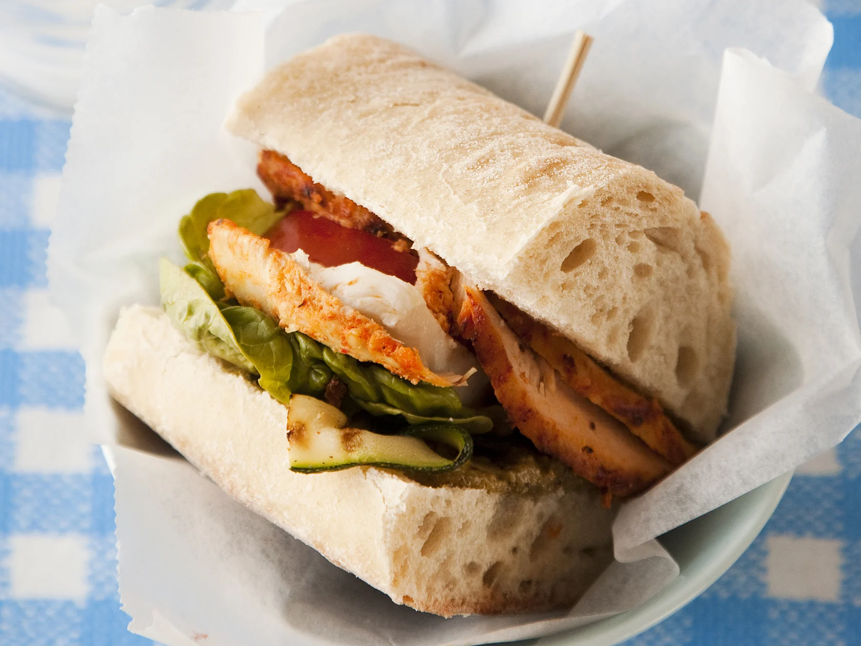 Kana-mozzarellaleivät