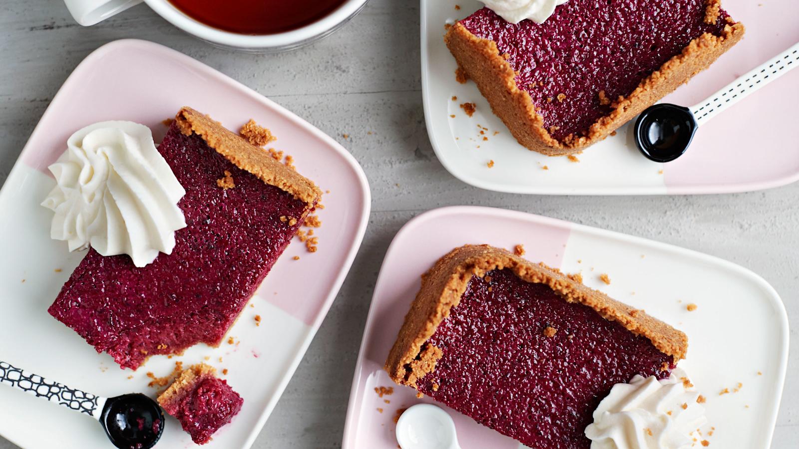 Makea kaura-punajuuripiirakka