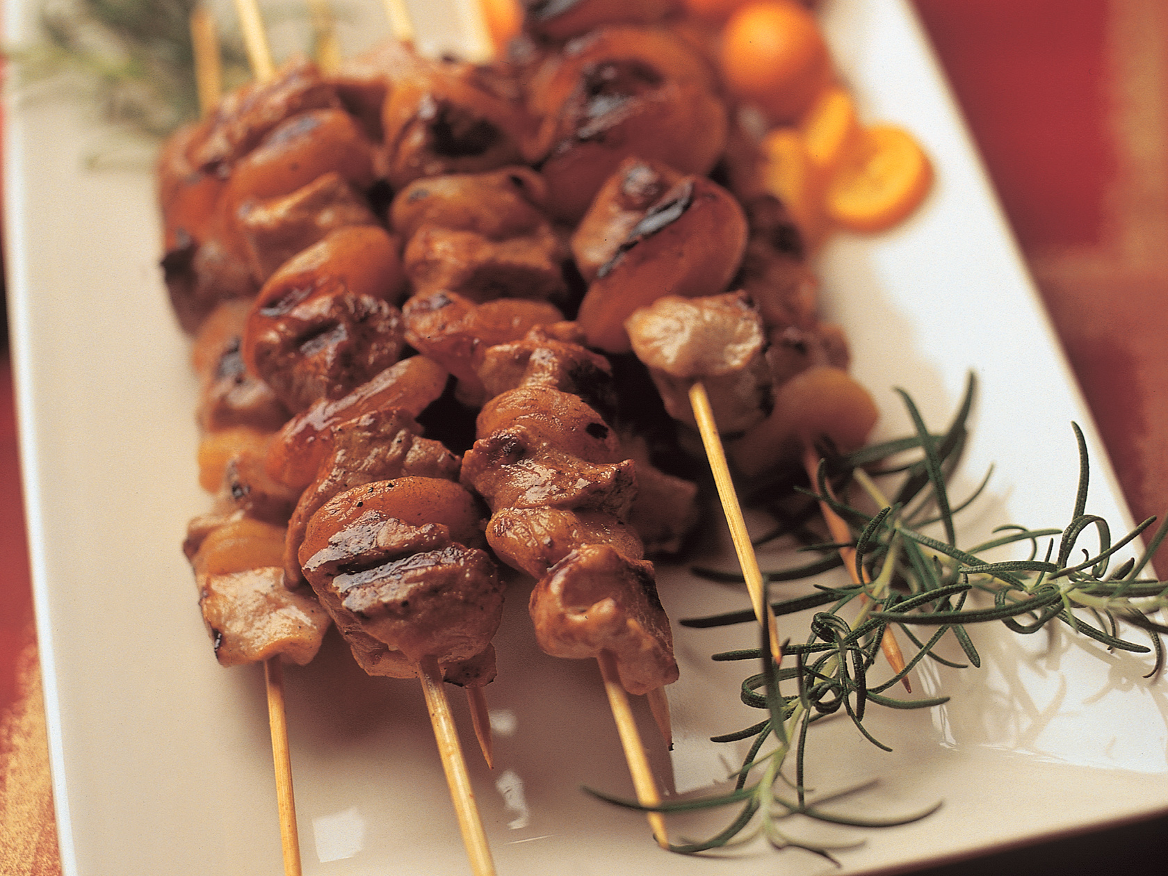 Tulisesti maustetut possuvartaat