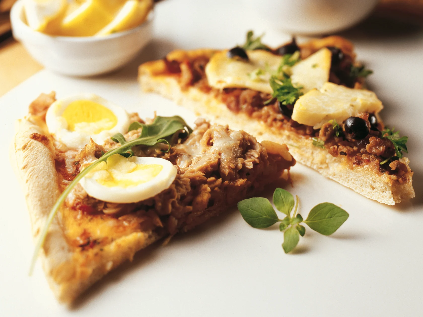 Tonnikala-kananmunapizza