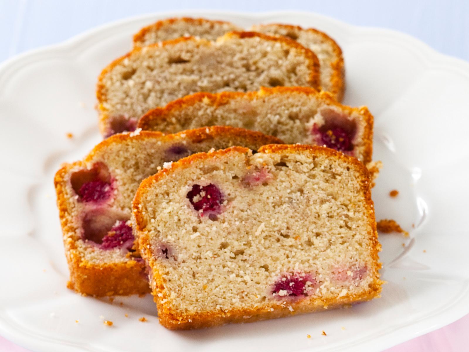 Vadelma-banaanikakku