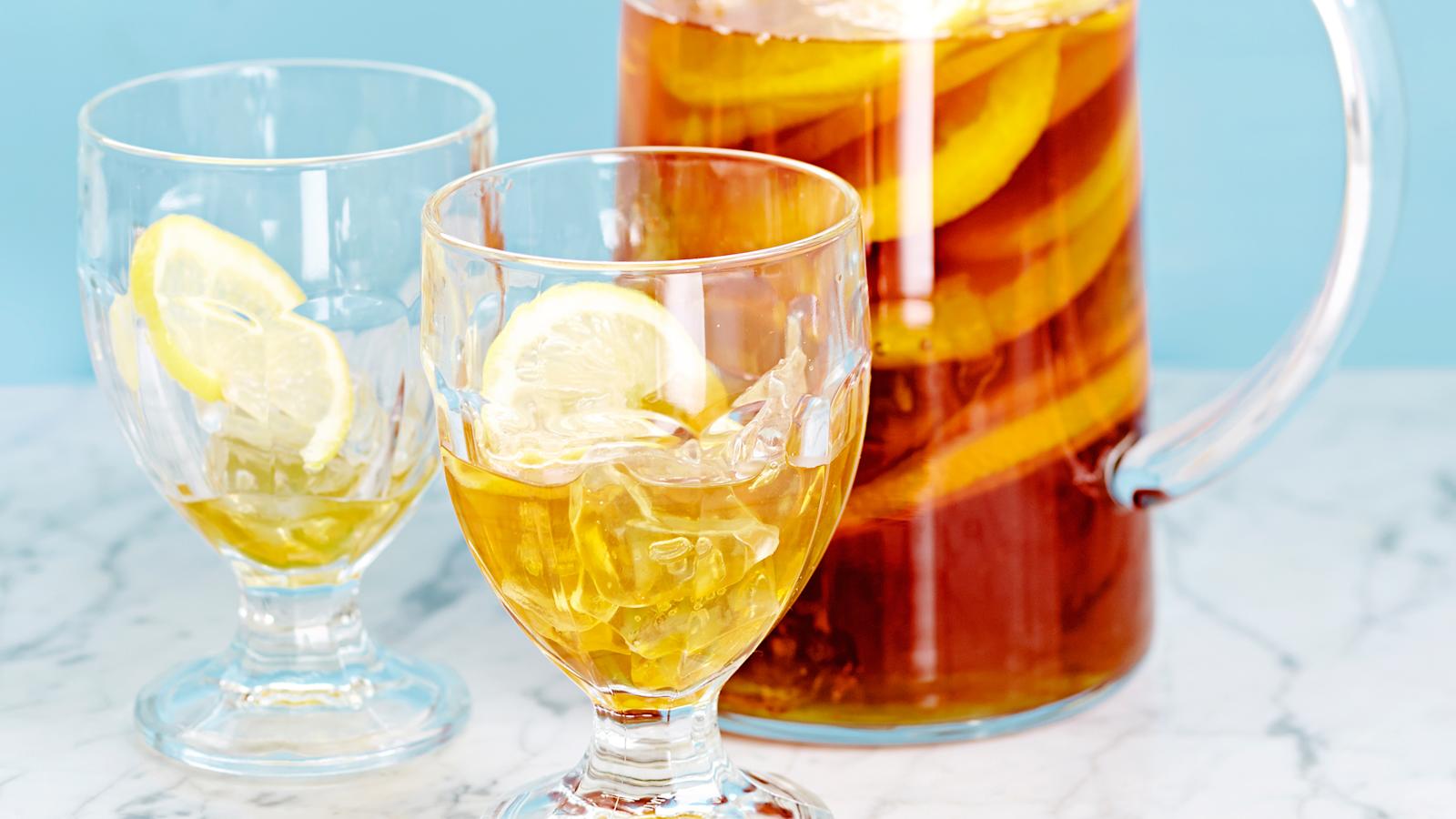 Hedelmäinen jäätee