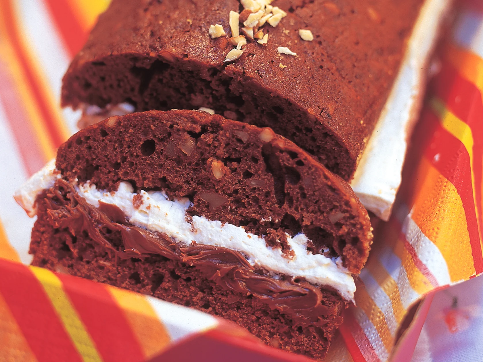 Pähkinäsuklaaleipä