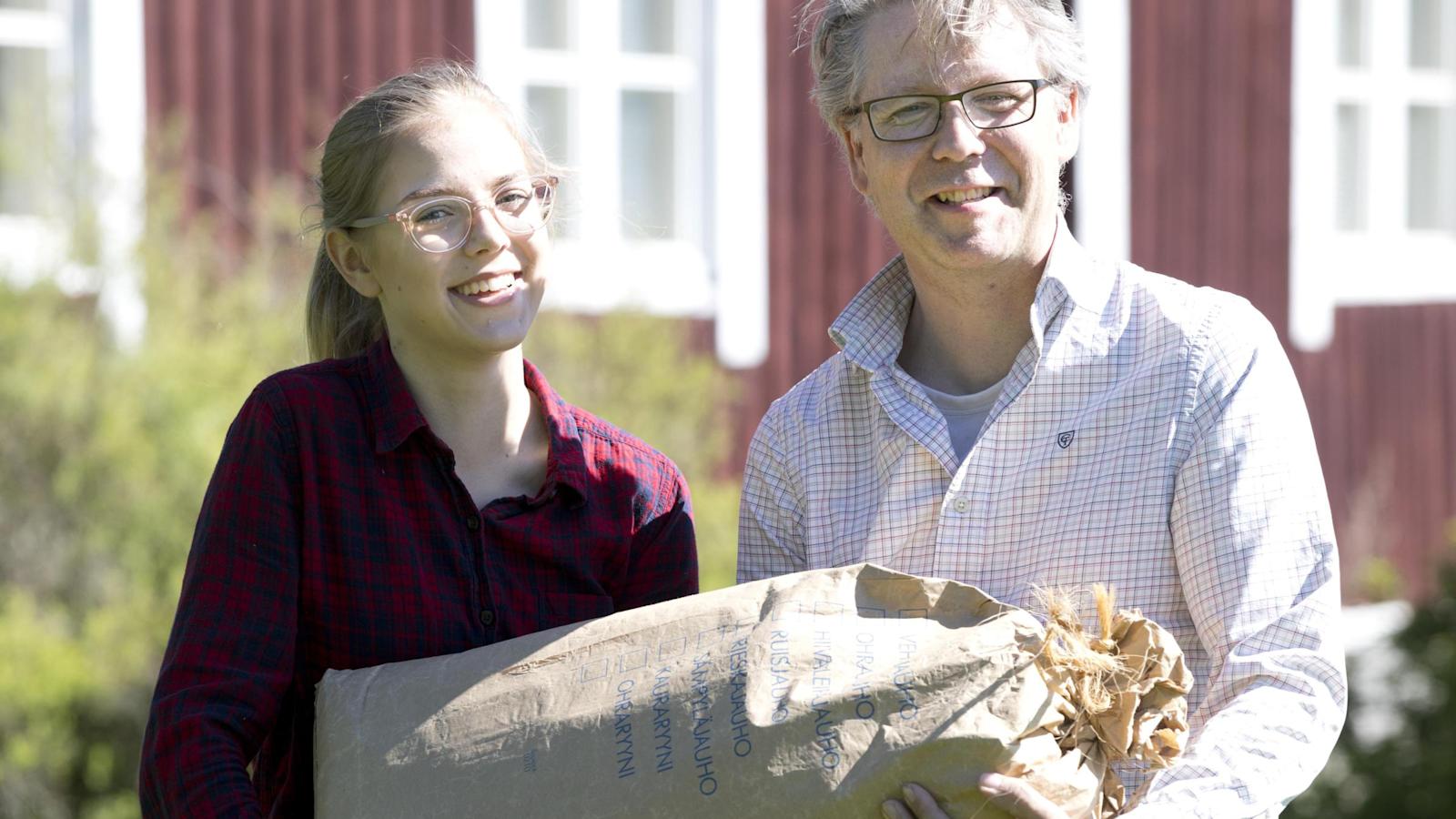 Juha-Pekka Aikola ja Tuuli-tytär.