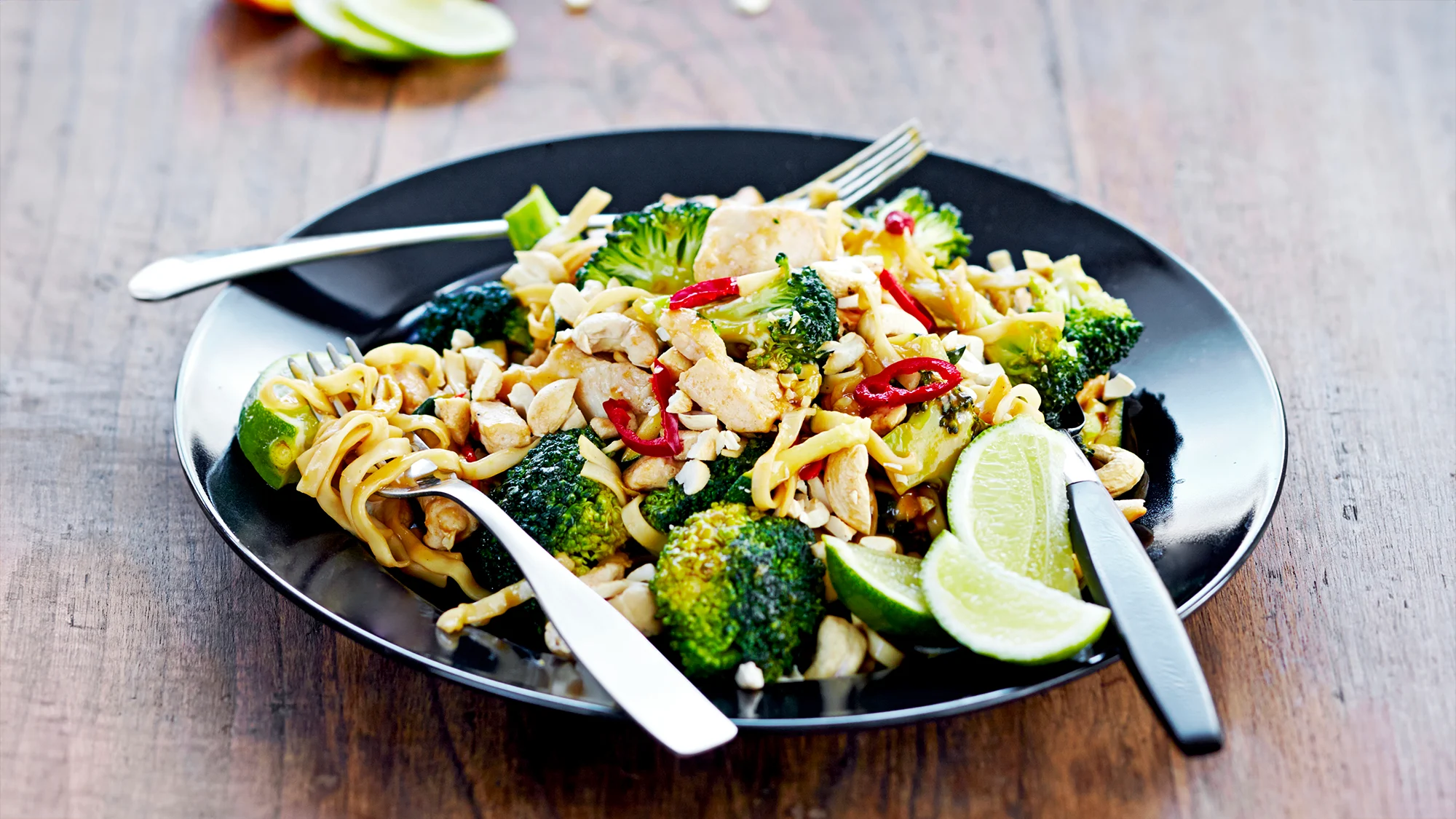 Broileri-parsakaaliwokki