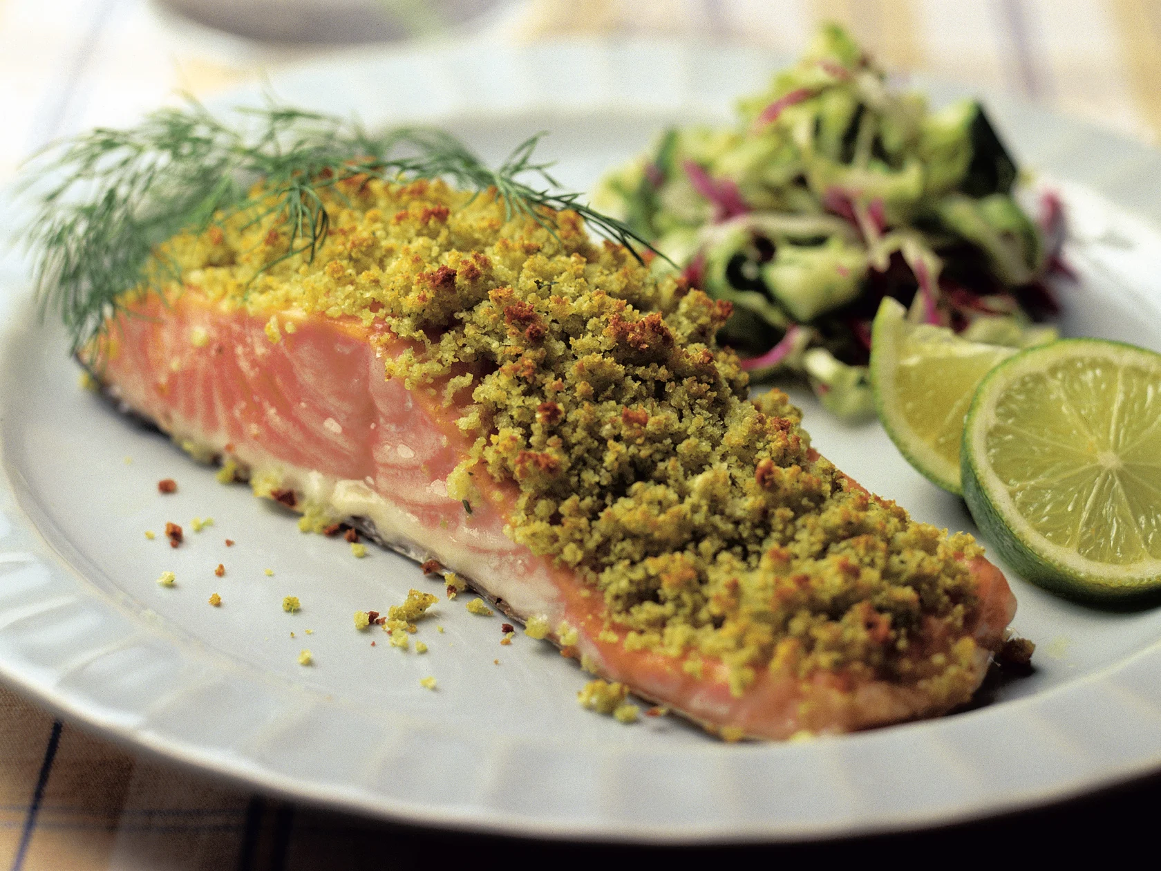 Uunilohi leipäkuorrutuksella