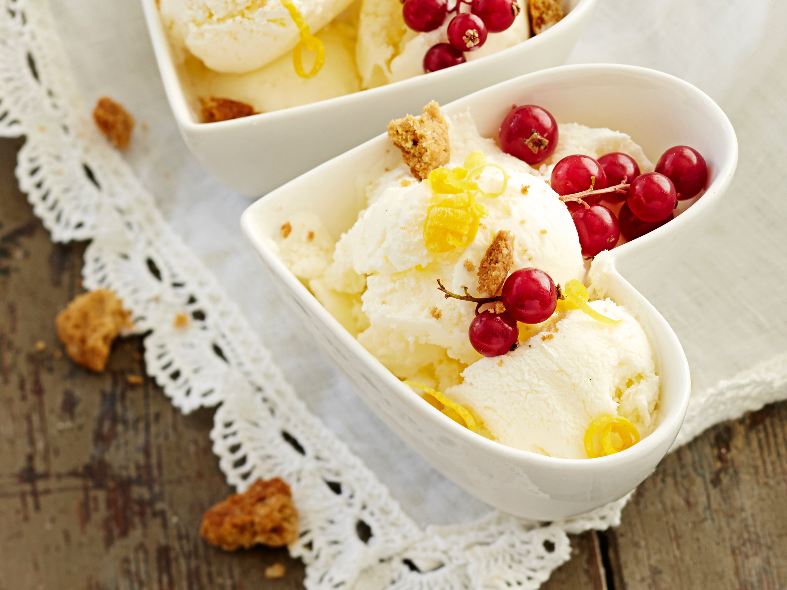 Sitruuna-jogurttiserbetti