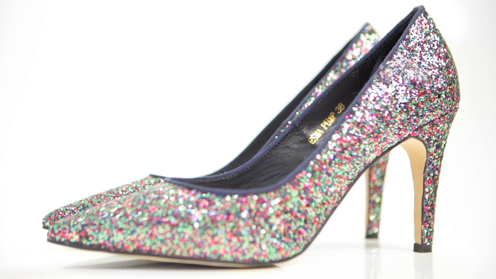 Vinkit korkokengillä kävelyyn