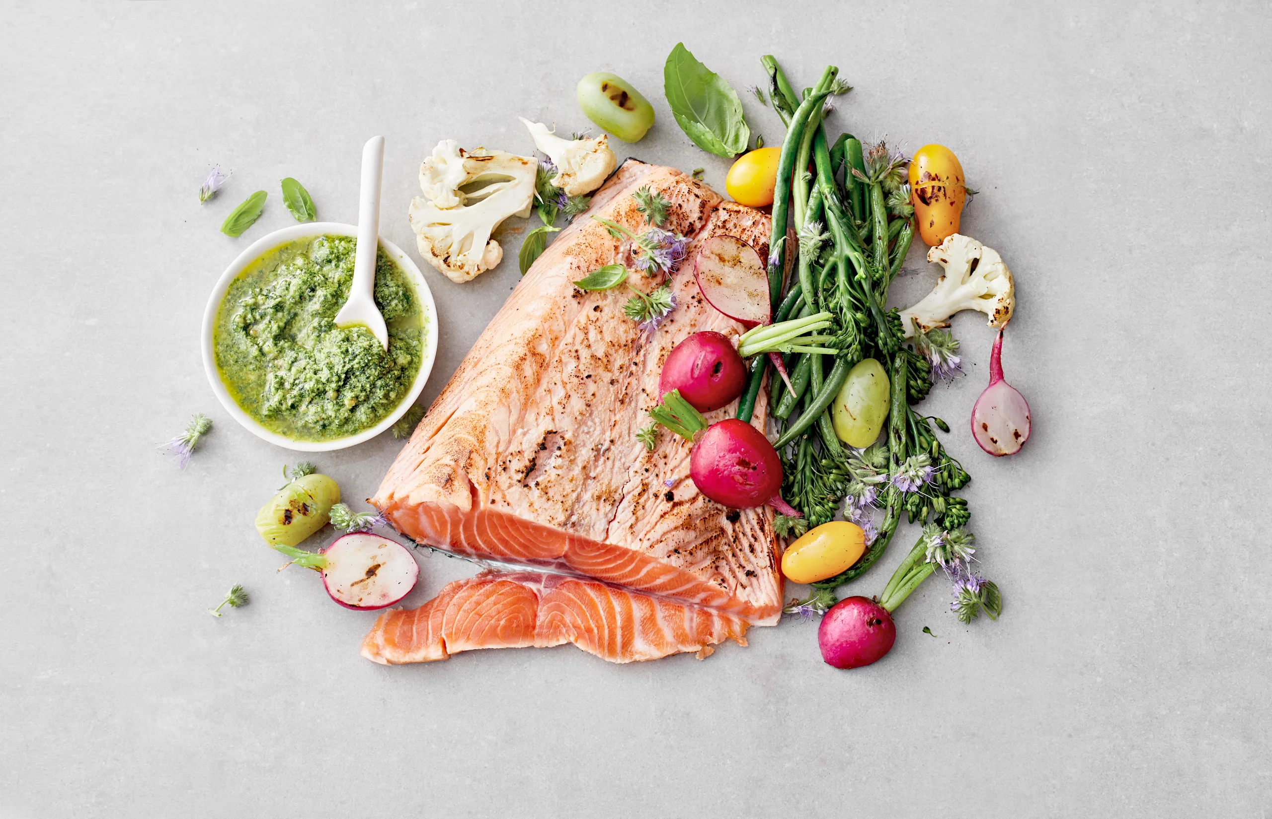 Paahda graaviloheen maukas pinta sushityyliin kaasupolttimella.