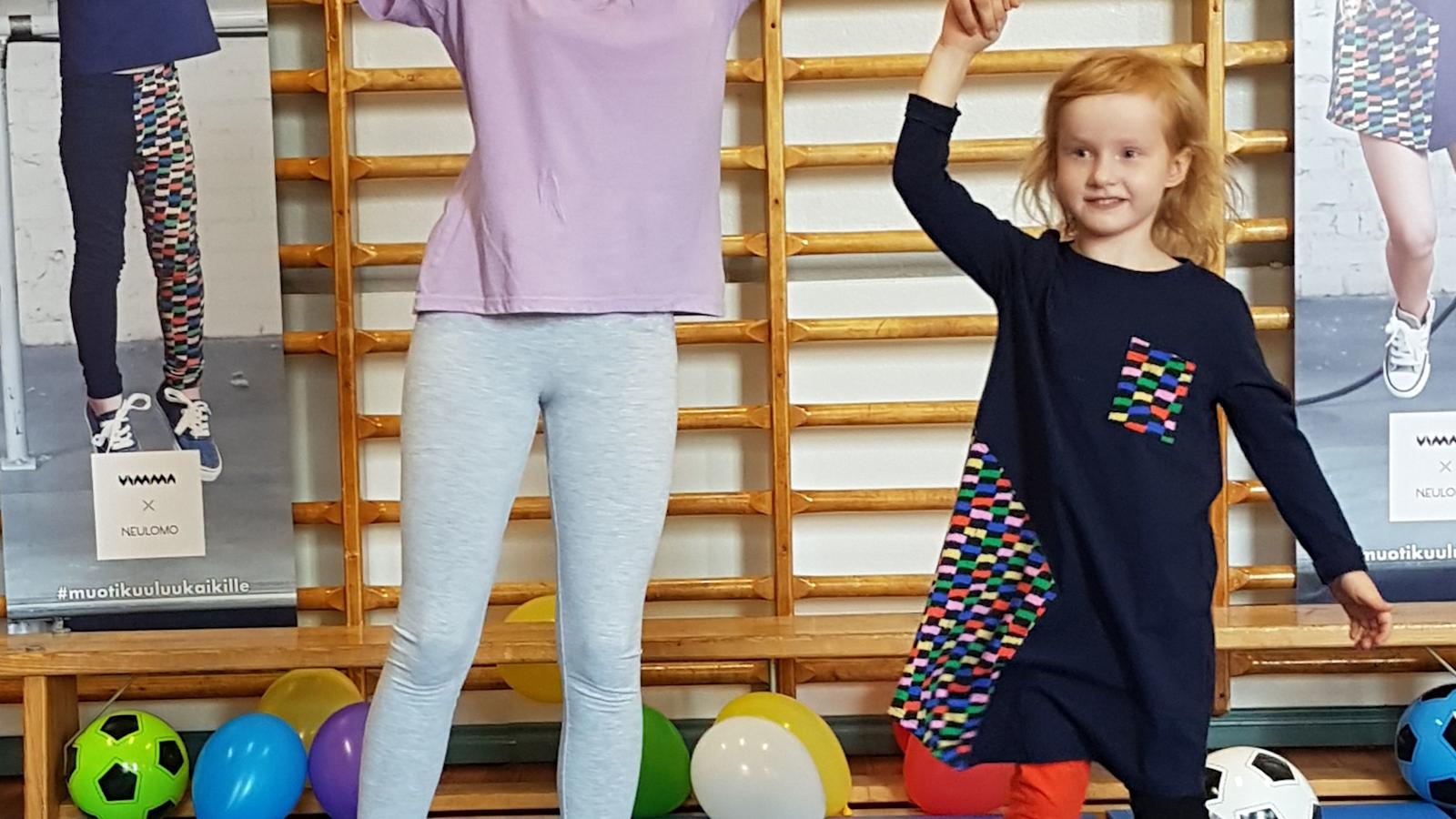 Printillisissäkin vaatteissa vähintään puolet on tehty kierrätetyistä kankaista.