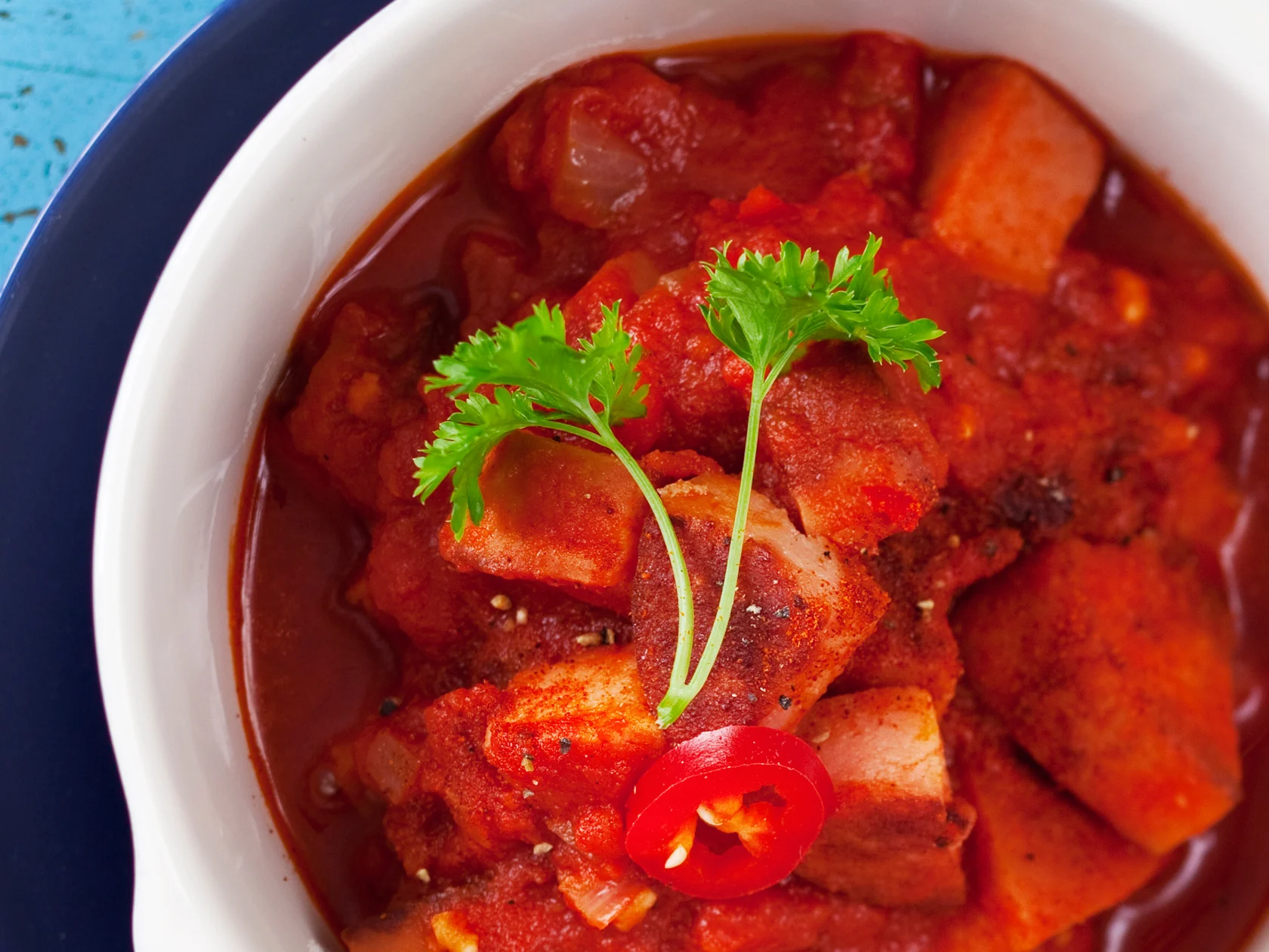 Tulinen makkararuukku