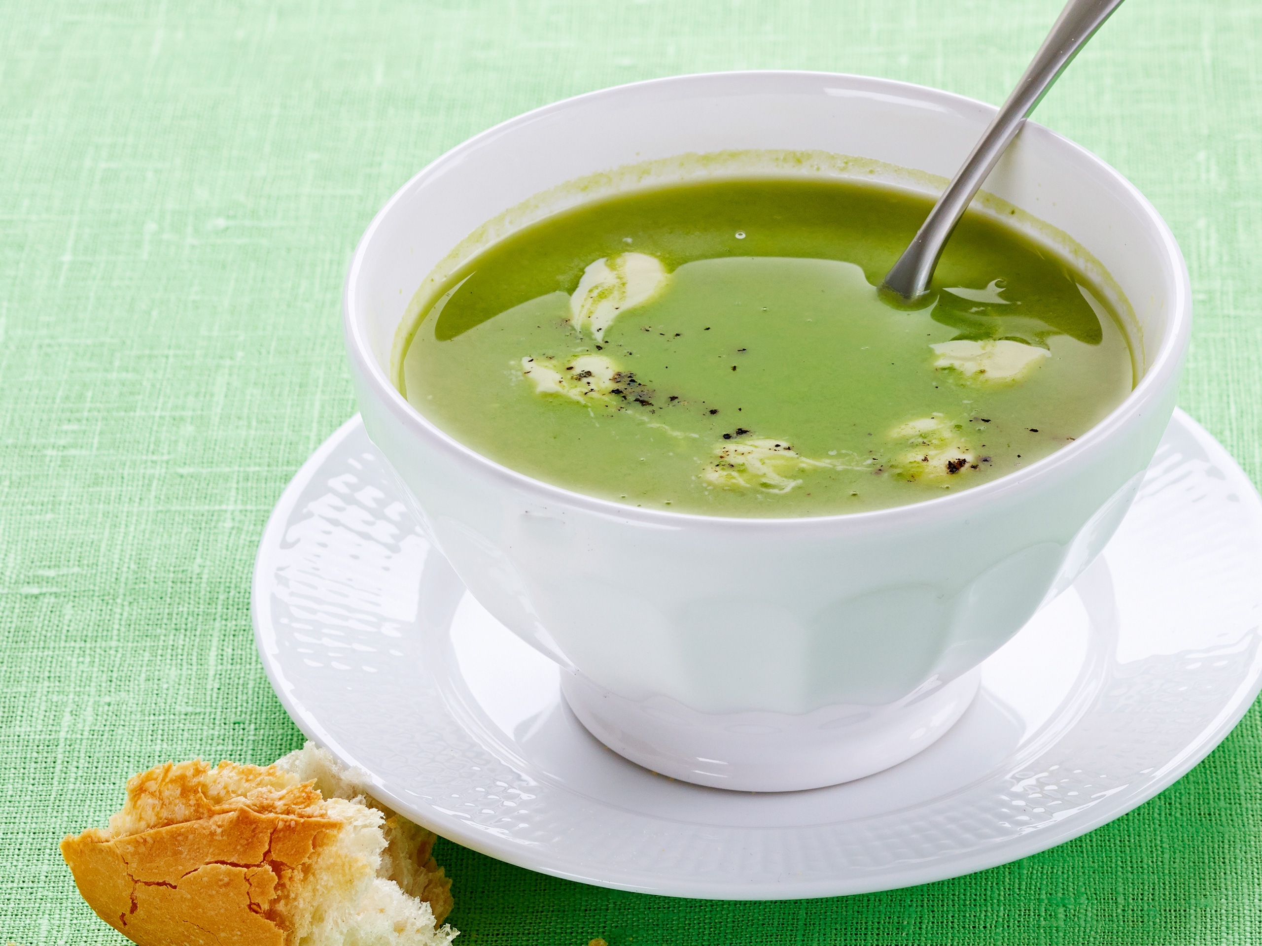 Nopea hernesosekeitto