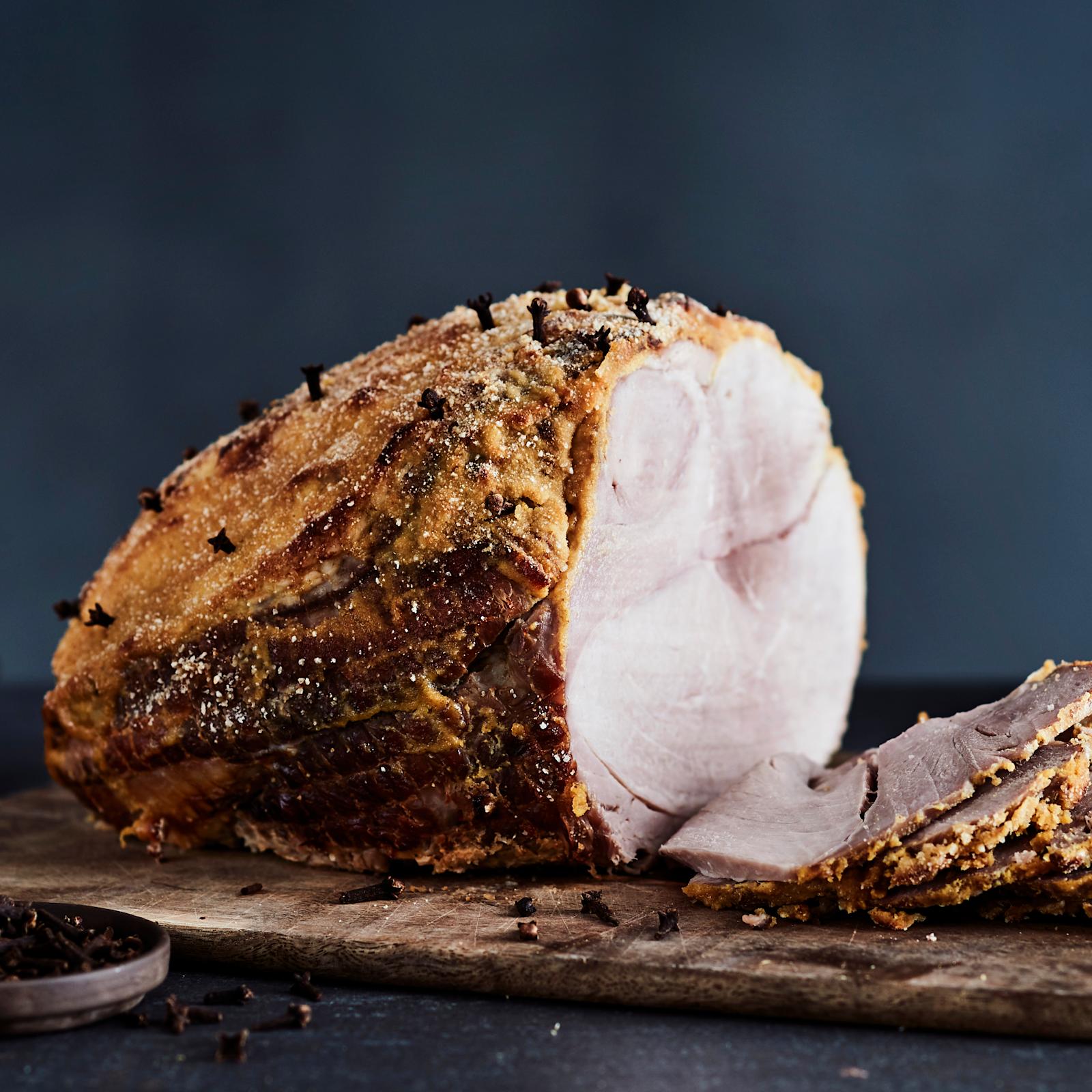 Konjakkisinapilla kuorrutettu joulukinkku